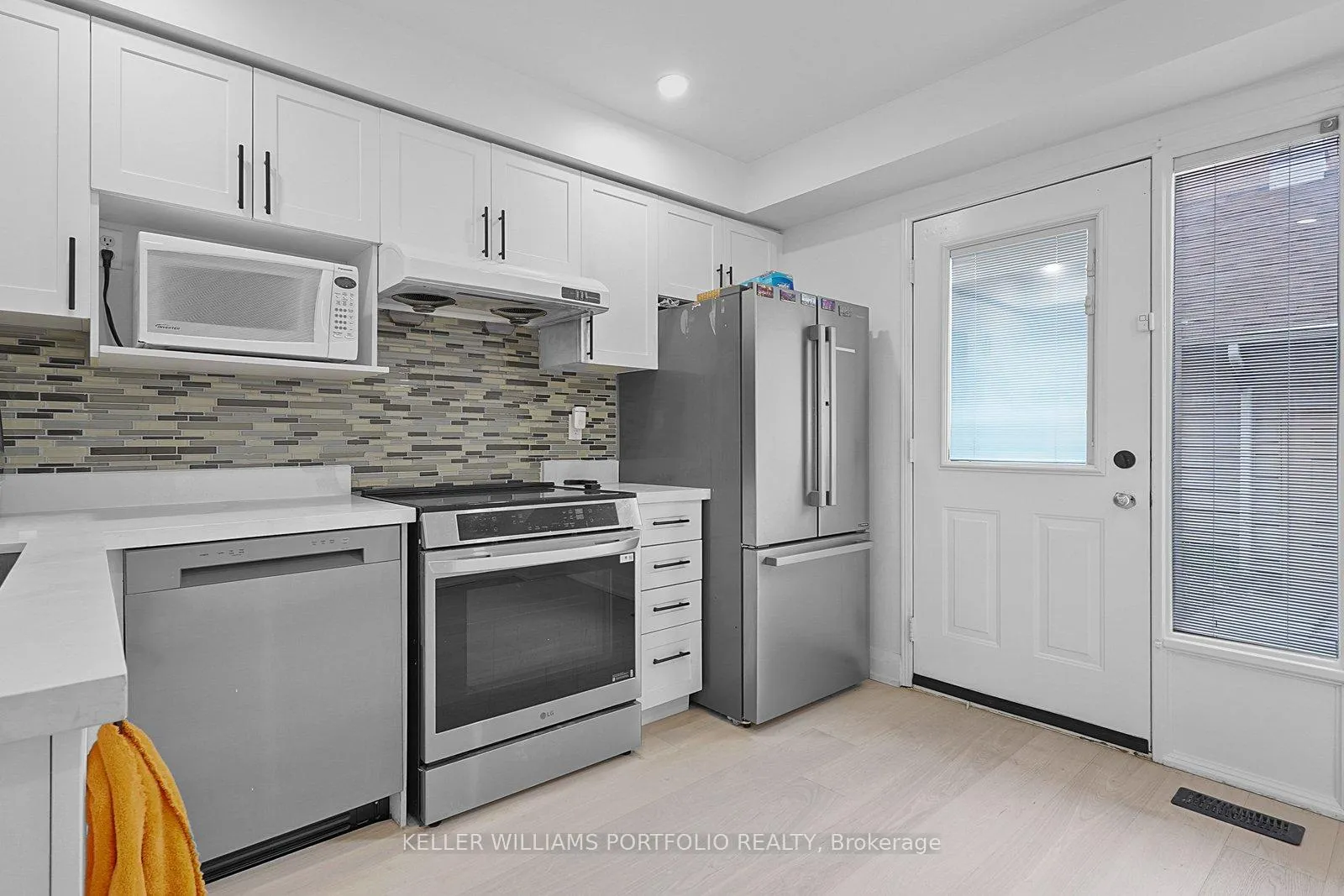 Photo 13 of 9542 Sheppard Avenue E, Scarborough, Rouge — HOMEH