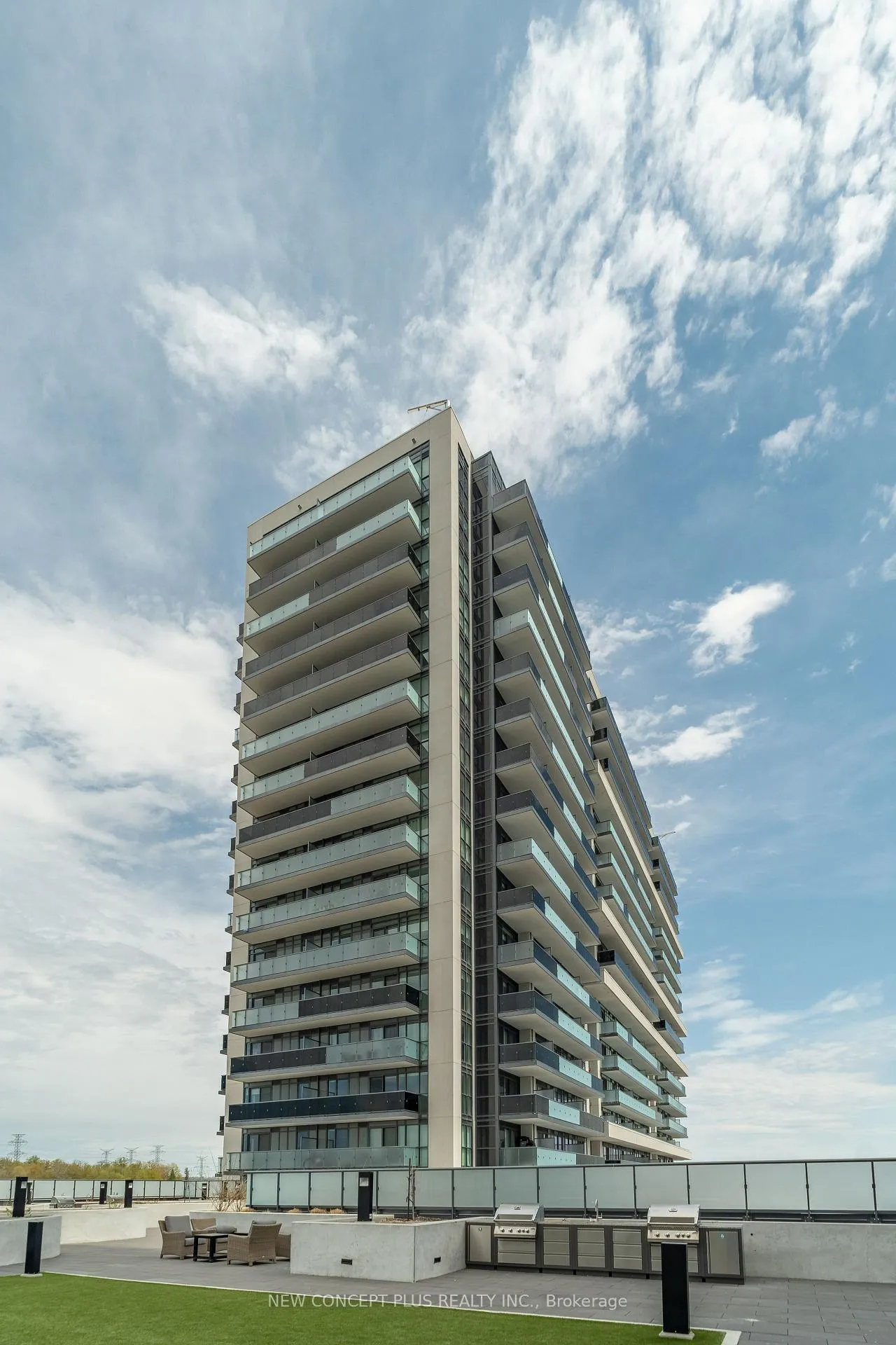 Photo 2 of Unit 622, 2545 Simcoe Street N, Oshawa, Windfields — HOMEH