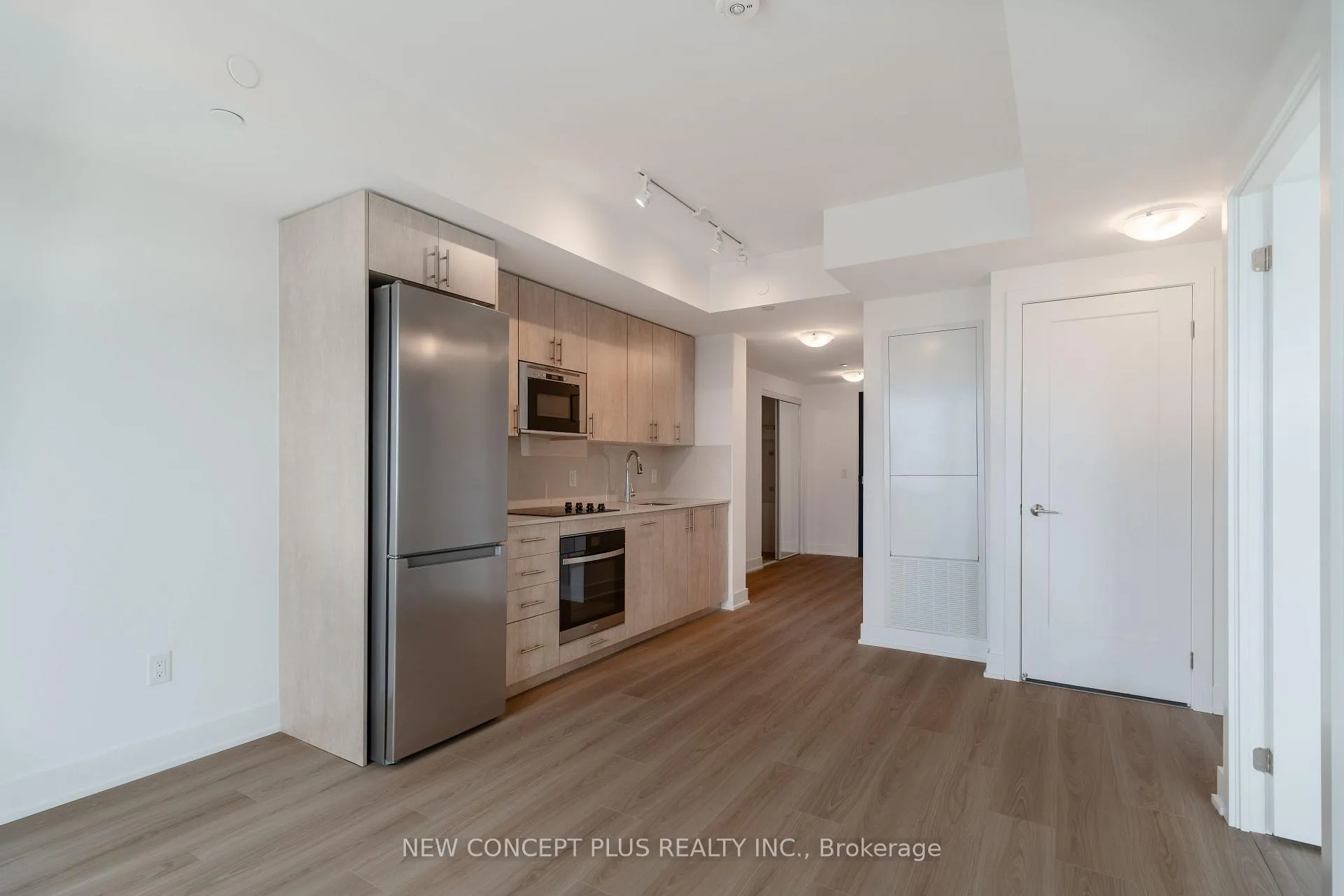 Photo 12 of Unit 622, 2545 Simcoe Street N, Oshawa, Windfields — HOMEH