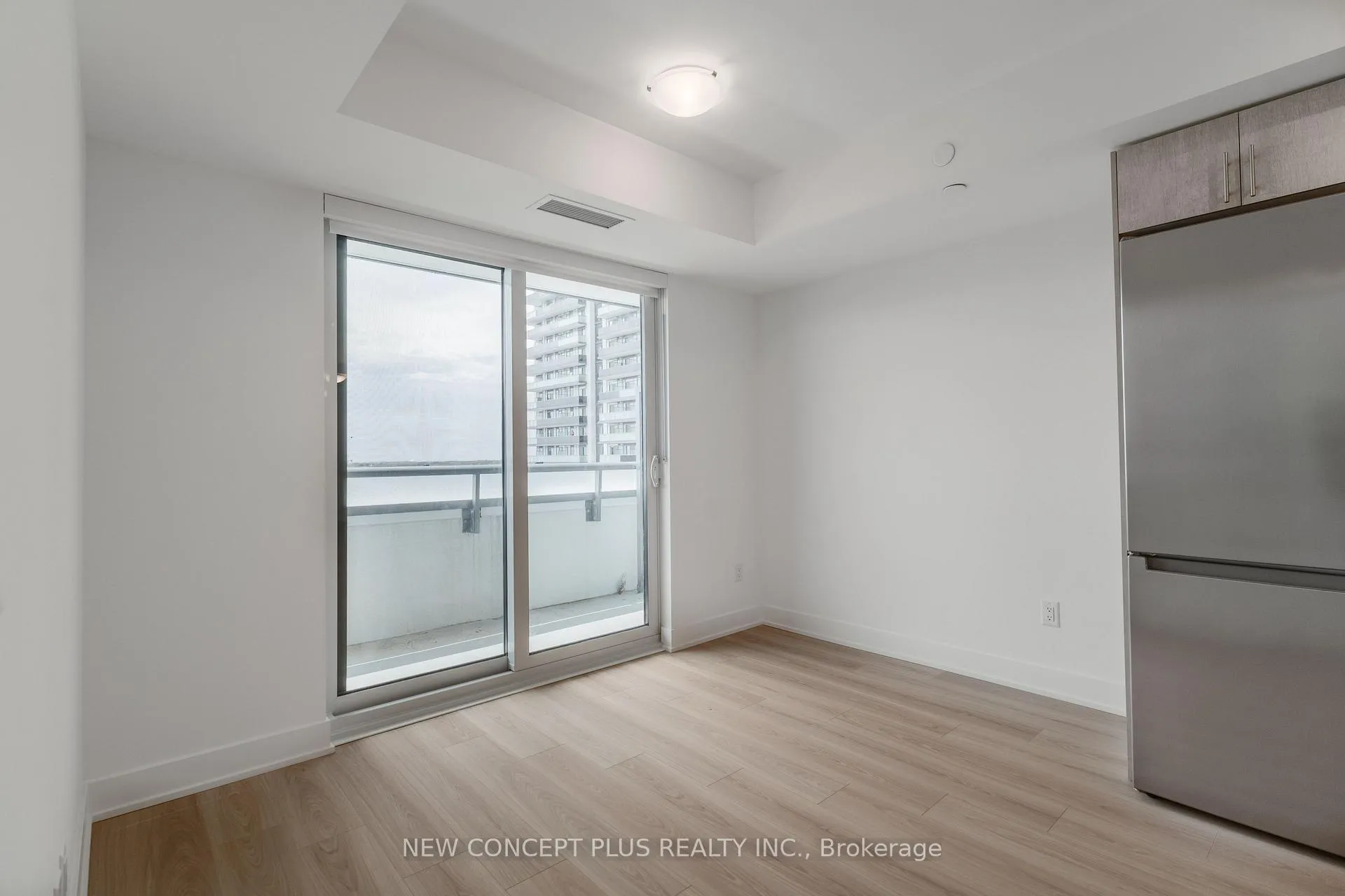 Photo 13 of Unit 622, 2545 Simcoe Street N, Oshawa, Windfields — HOMEH