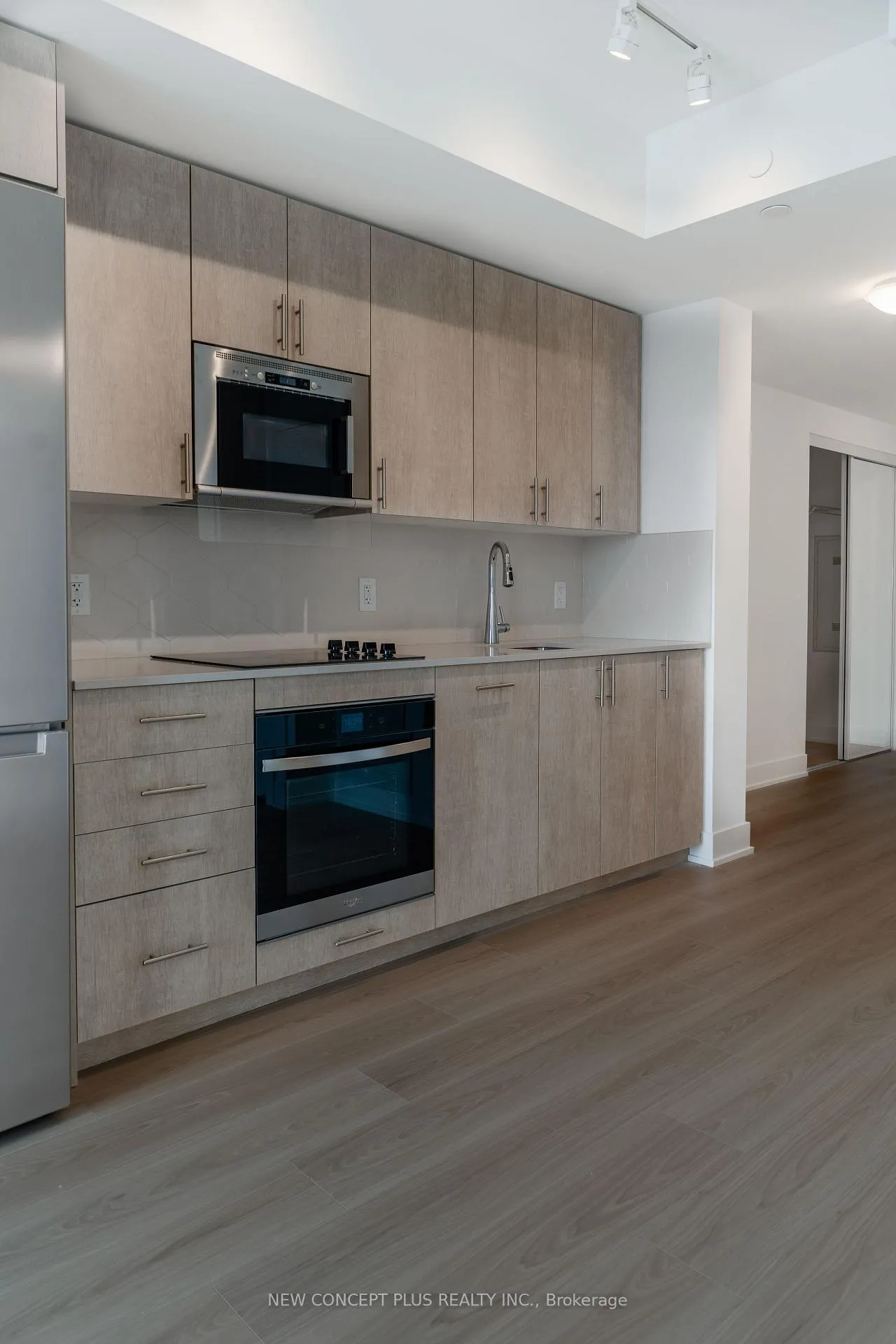 Photo 16 of Unit 622, 2545 Simcoe Street N, Oshawa, Windfields — HOMEH