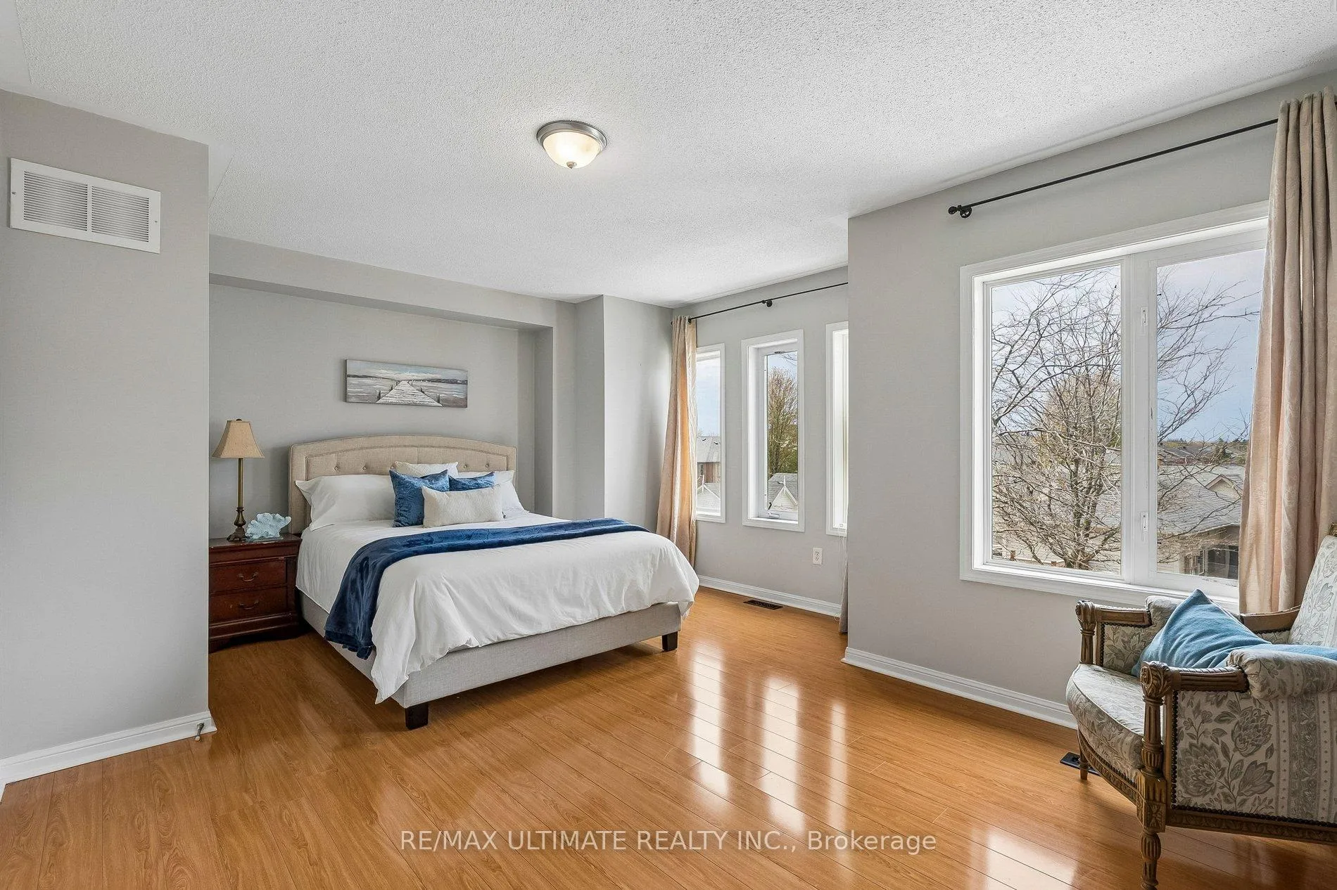 Photo 11 of 205 Walkerville Road, Markham, Cornell — HOMEH