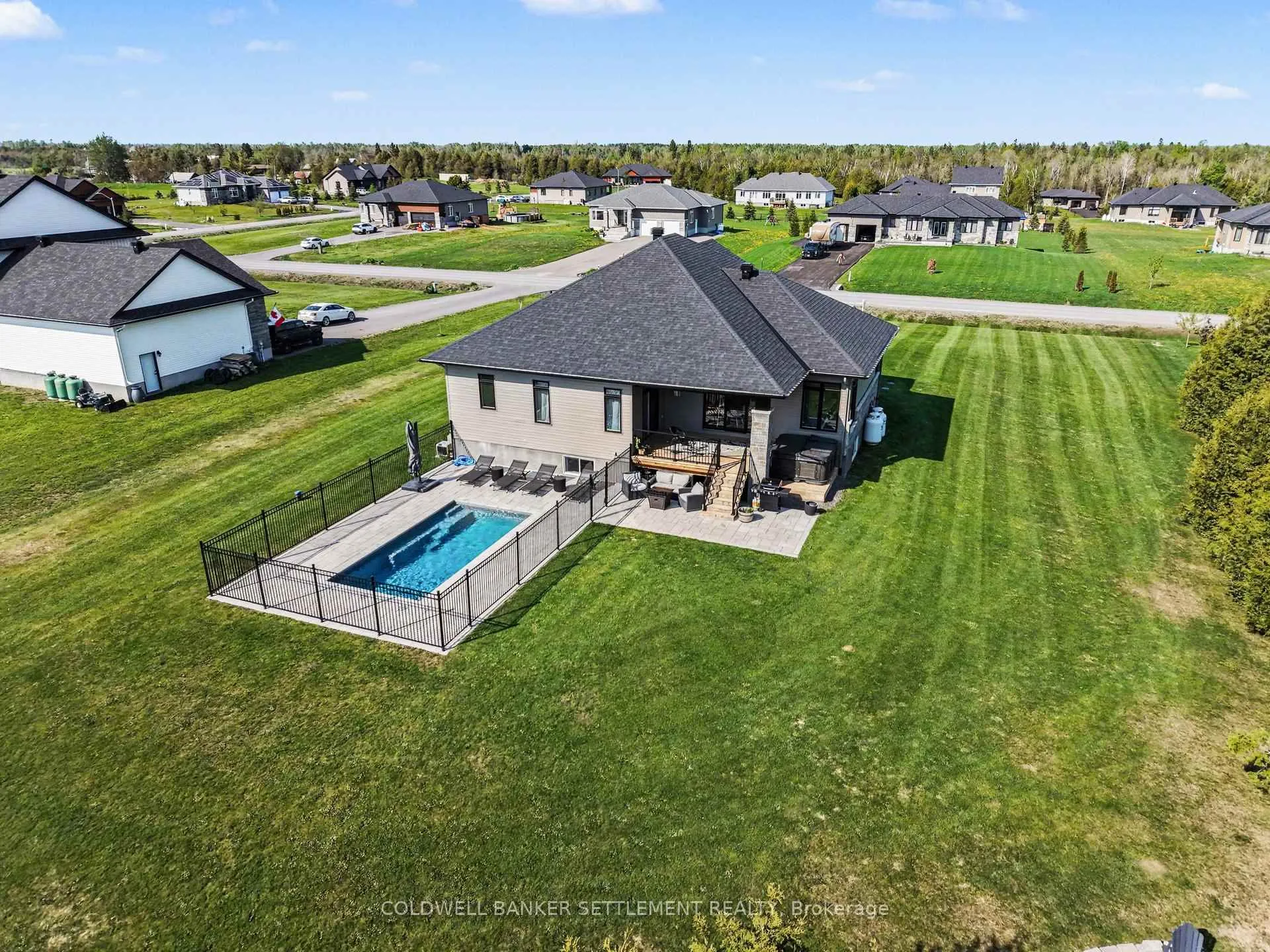 Photo 31 of 155 Harold Jones Way, Beckwith, Beckwith Twp — HOMEH