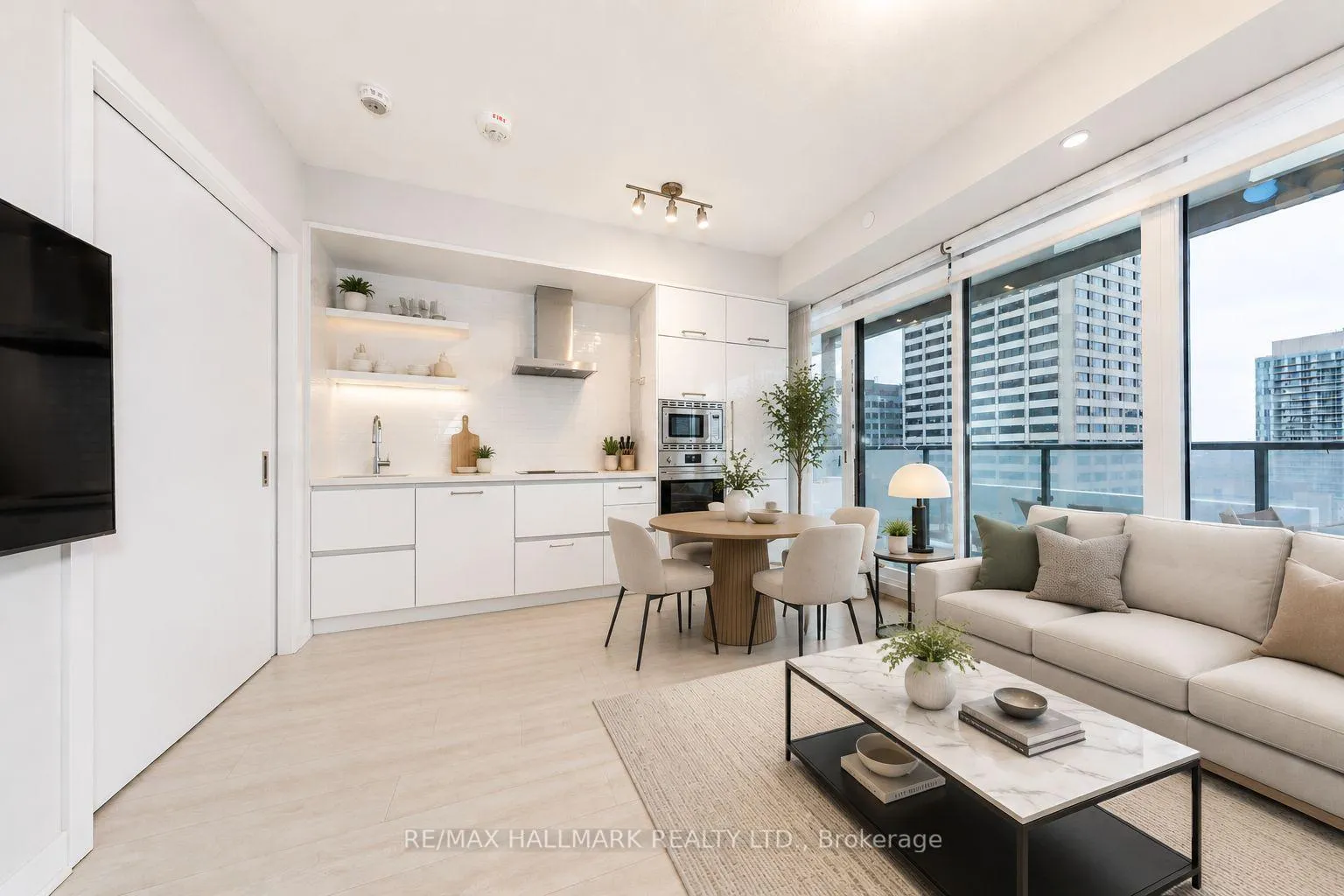 Front of Unit 2211, 2221 Yonge Street