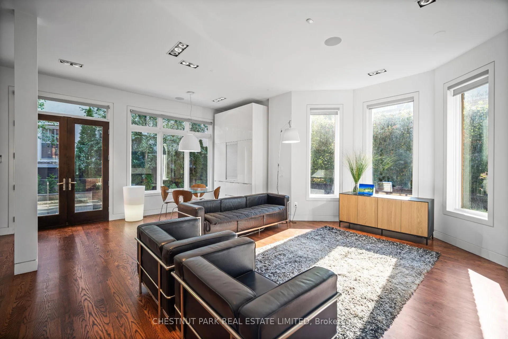 Photo 9 of 99 Crescent Road, Toronto, Rosedale-Moore Park — HOMEH