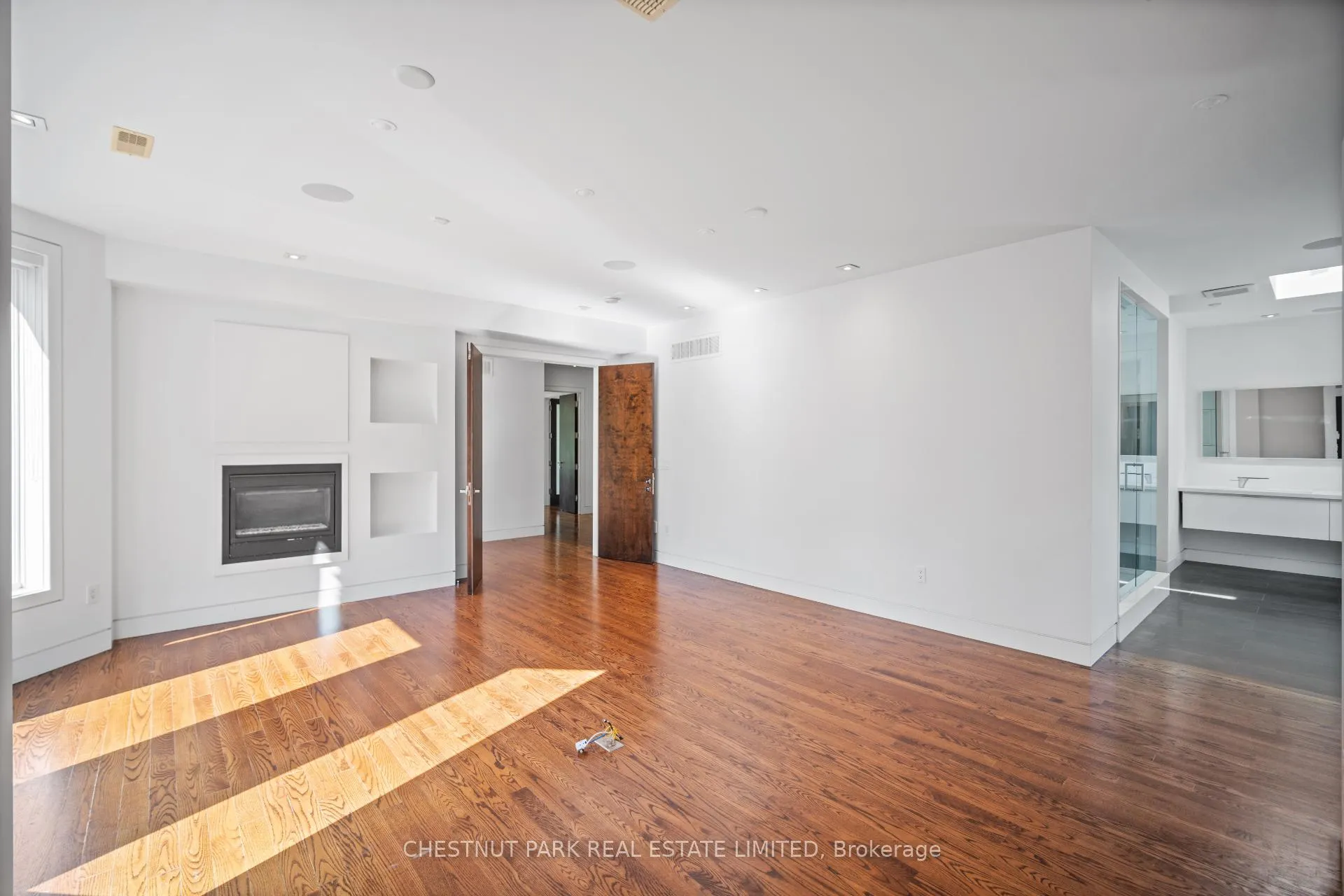 Photo 19 of 99 Crescent Road, Toronto, Rosedale-Moore Park — HOMEH