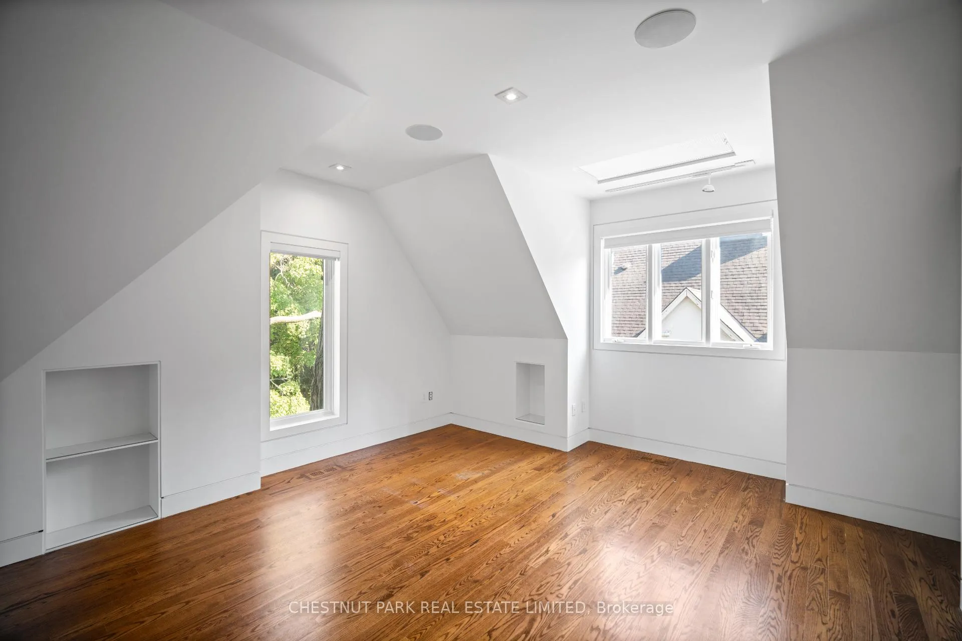 Photo 28 of 99 Crescent Road, Toronto, Rosedale-Moore Park — HOMEH
