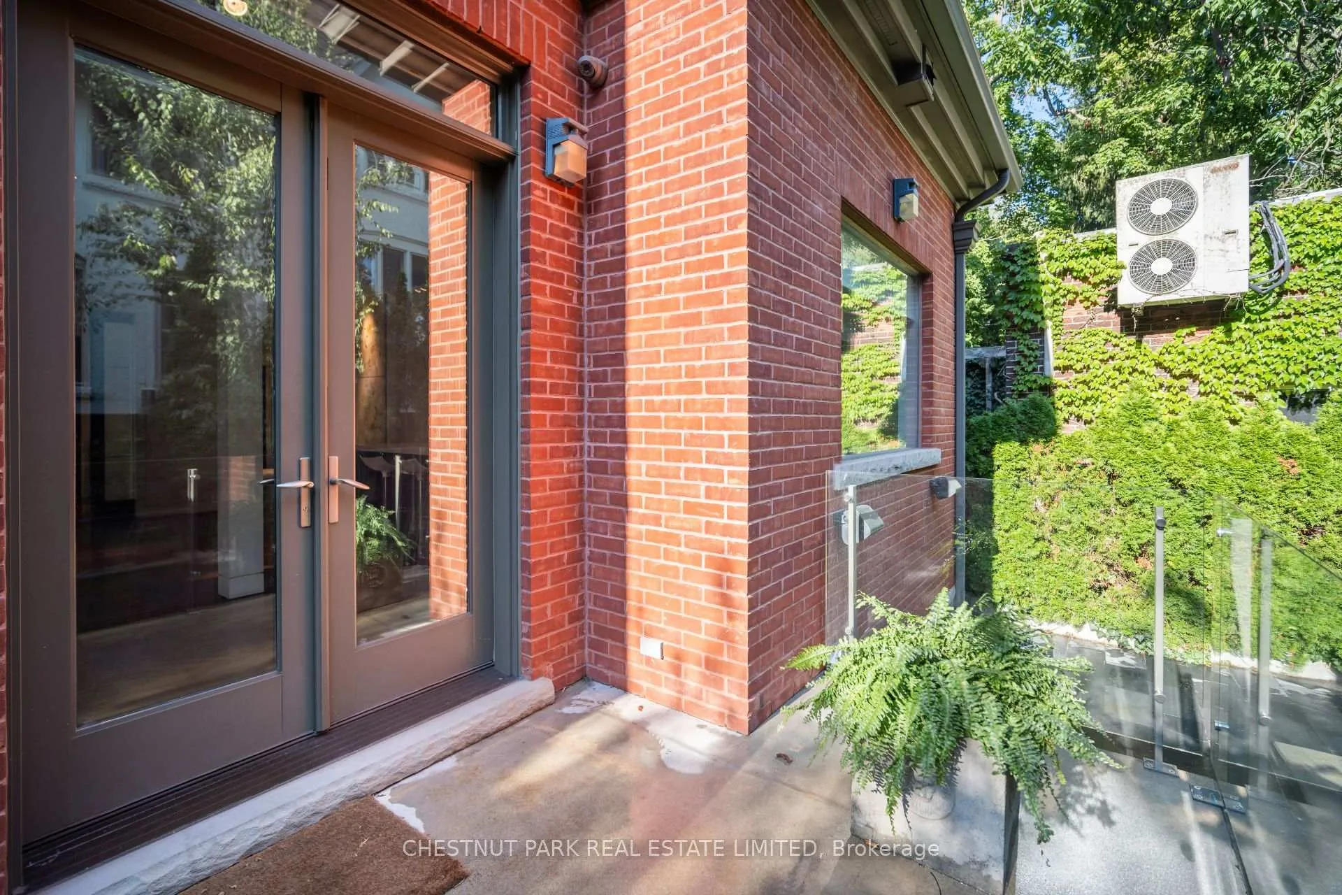 Photo 39 of 99 Crescent Road, Toronto, Rosedale-Moore Park — HOMEH