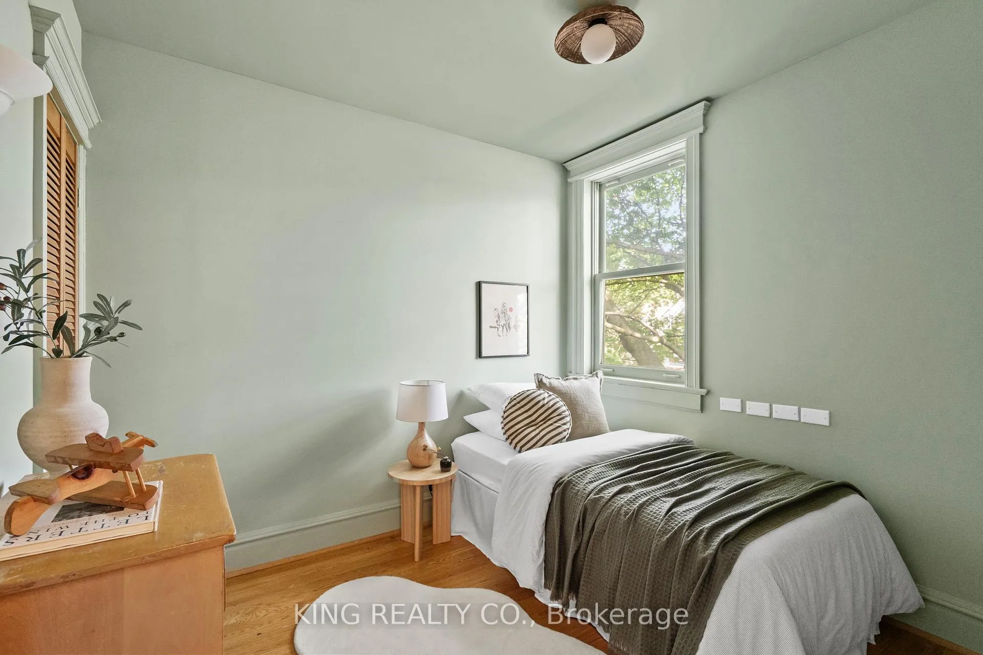 Photo 26 of 83 Olive Avenue, Toronto, The Annex — HOMEH