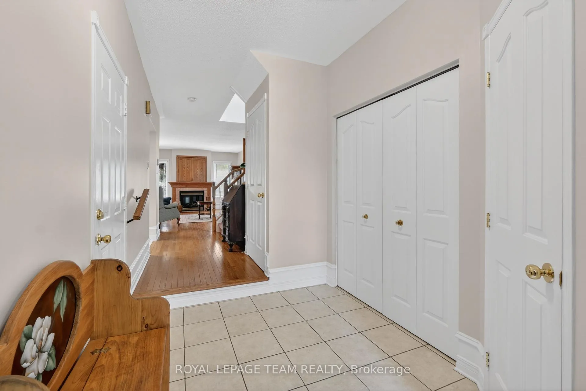 Photo 5 of 23 Chantilly Gate, Ottawa, Stittsville (North) — HOMEH