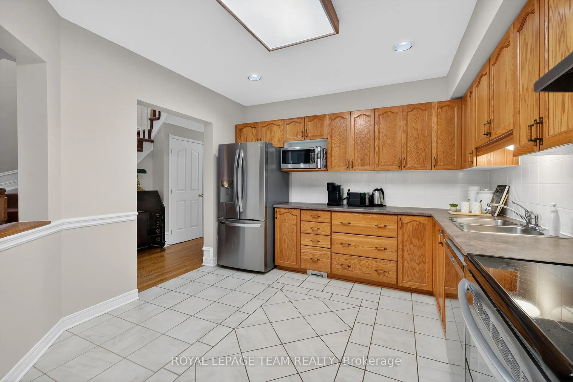 Photo 18 of 23 Chantilly Gate, Ottawa, Stittsville (North) — HOMEH