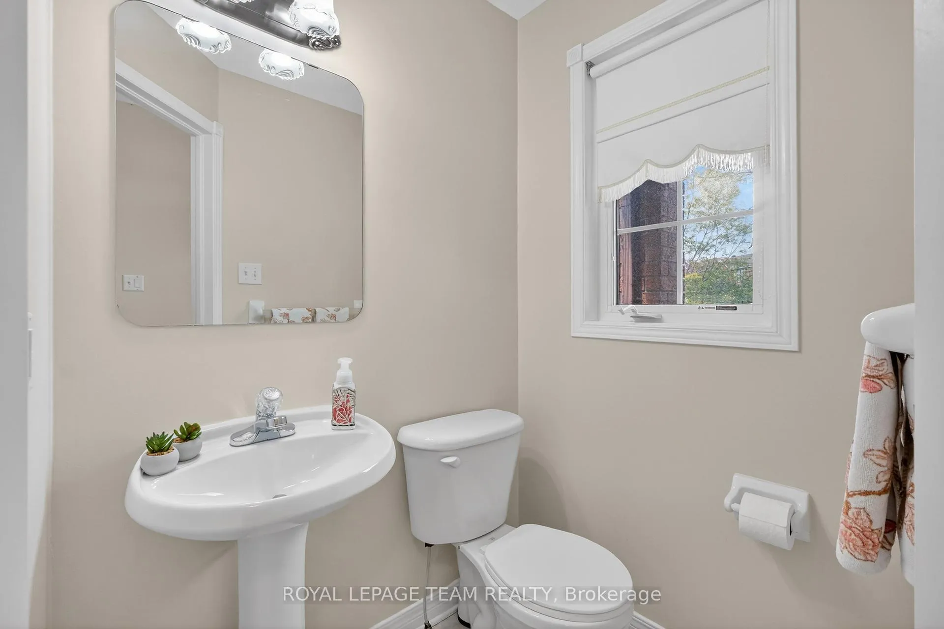 Photo 42 of 23 Chantilly Gate, Ottawa, Stittsville (North) — HOMEH