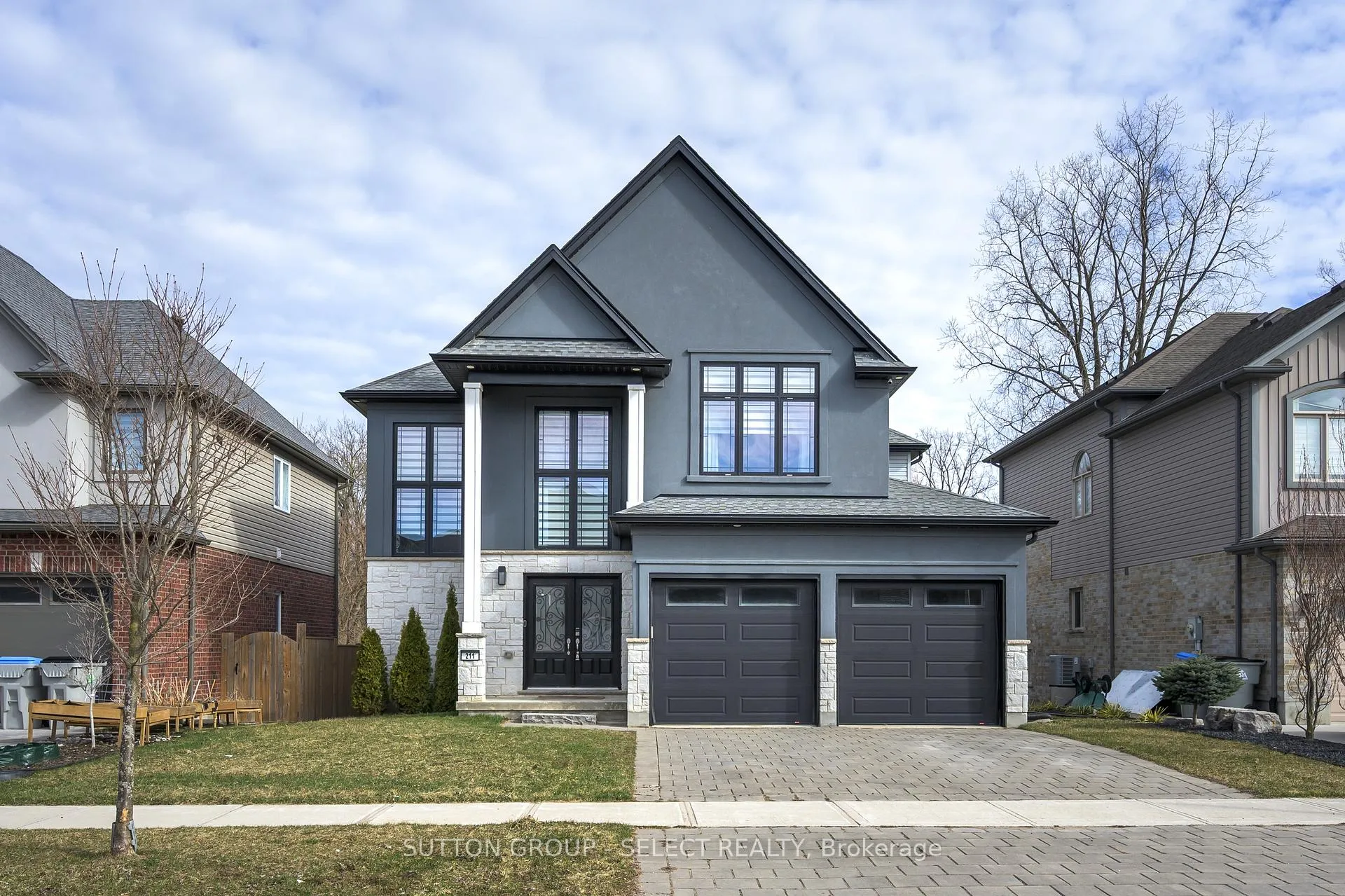 Photo 1 of 211 Union Avenue, Middlesex Centre, Komoka — HOMEH