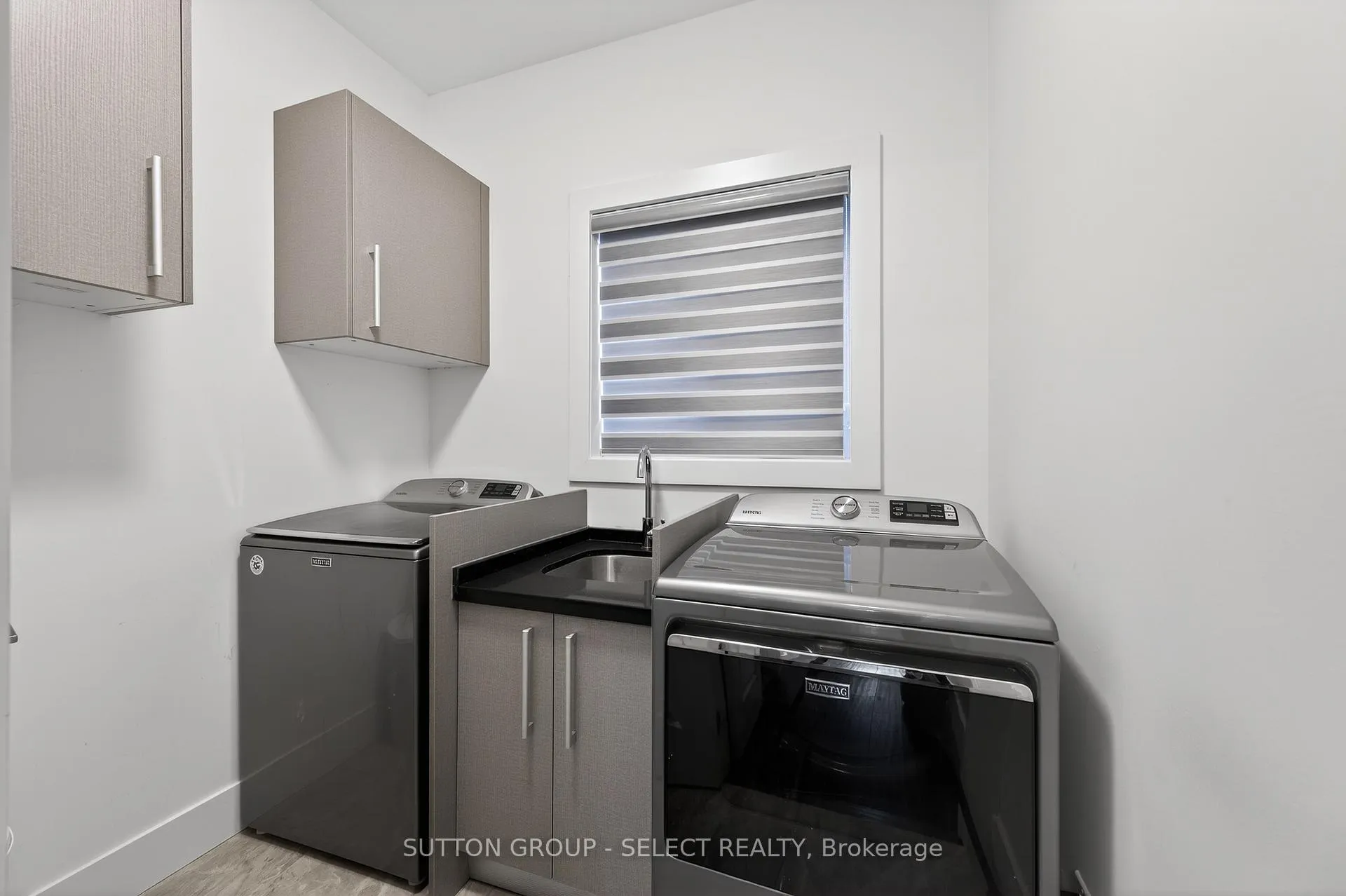 Photo 15 of 211 Union Avenue, Middlesex Centre, Komoka — HOMEH