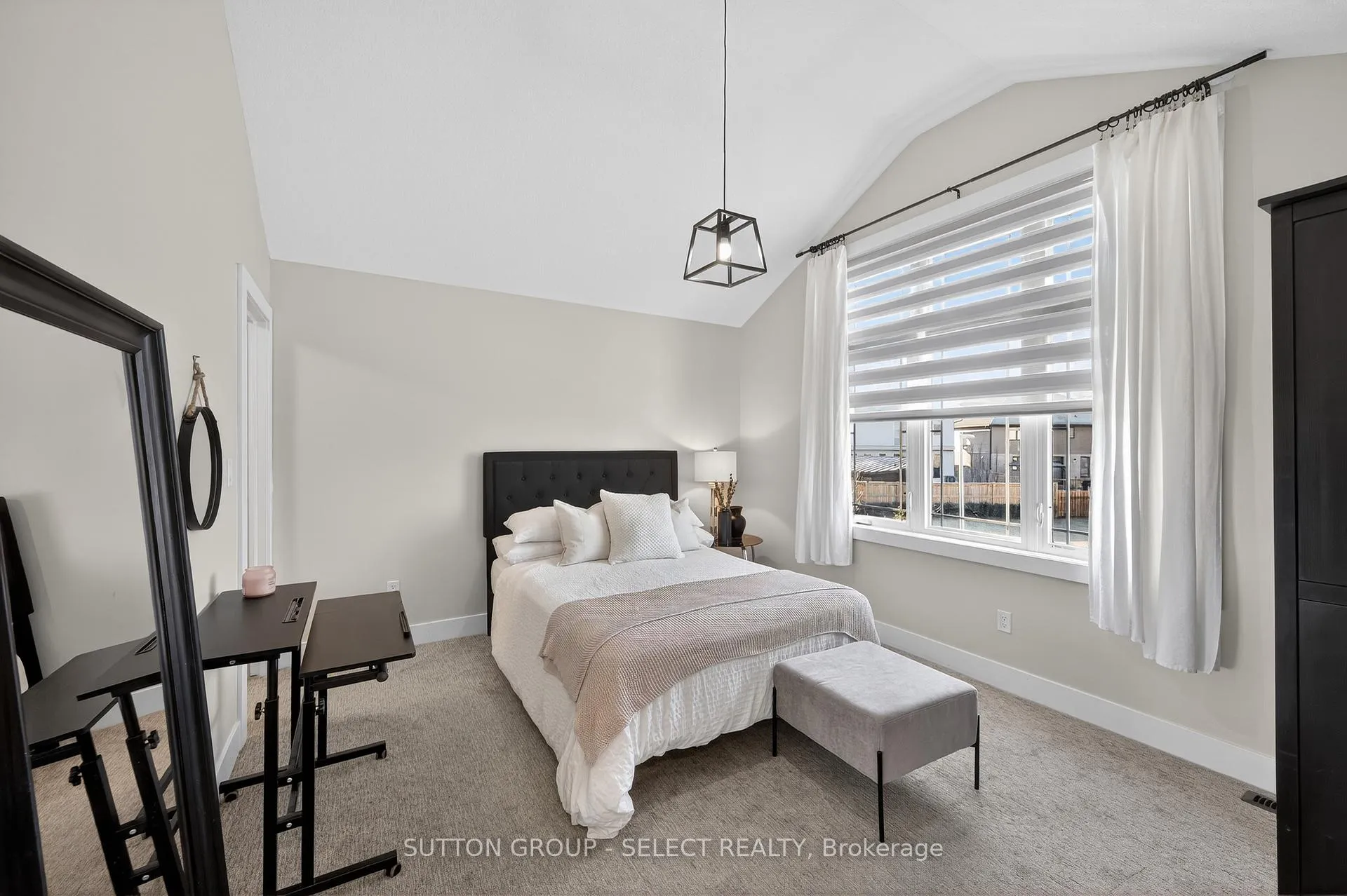 Photo 25 of 211 Union Avenue, Middlesex Centre, Komoka — HOMEH