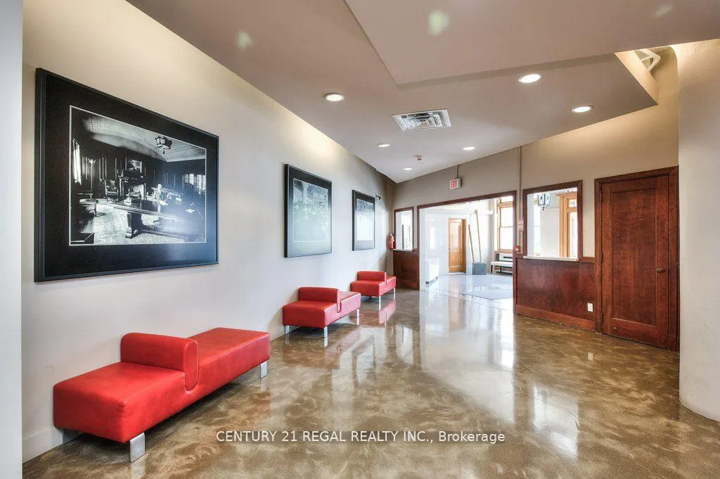 Photo 5 of Unit 102, 404 King Street W, Kitchener, City Commercial Core — HOMEH