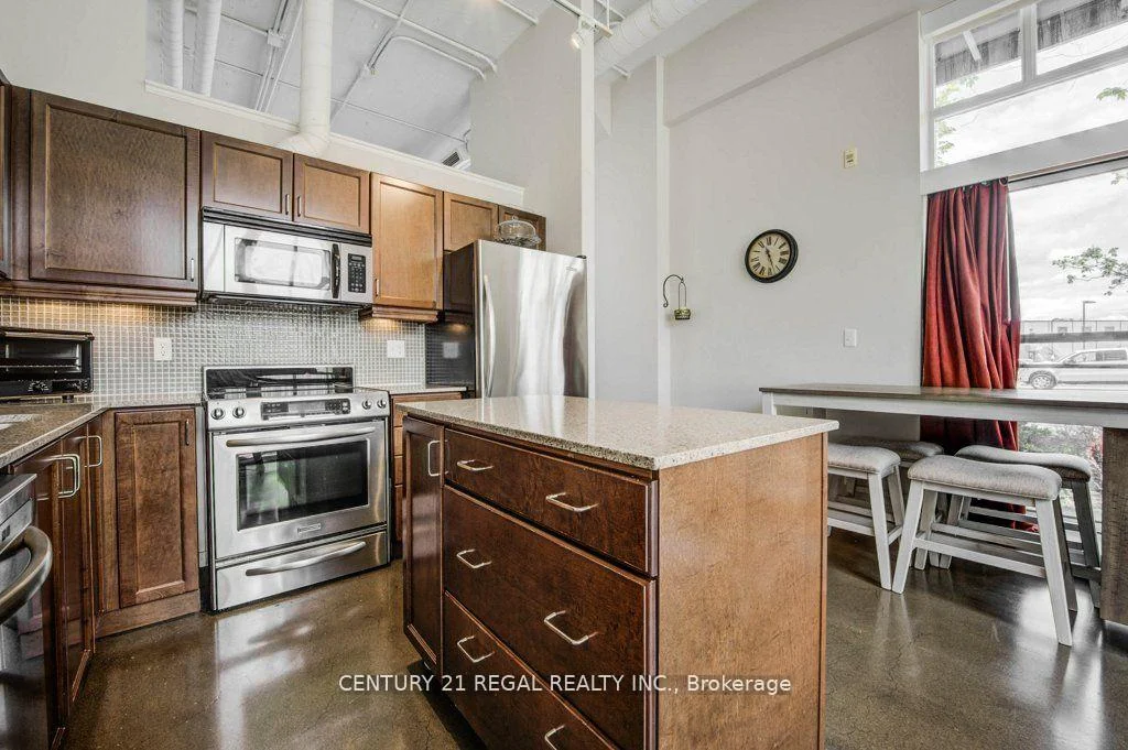 Photo 8 of Unit 102, 404 King Street W, Kitchener, City Commercial Core — HOMEH