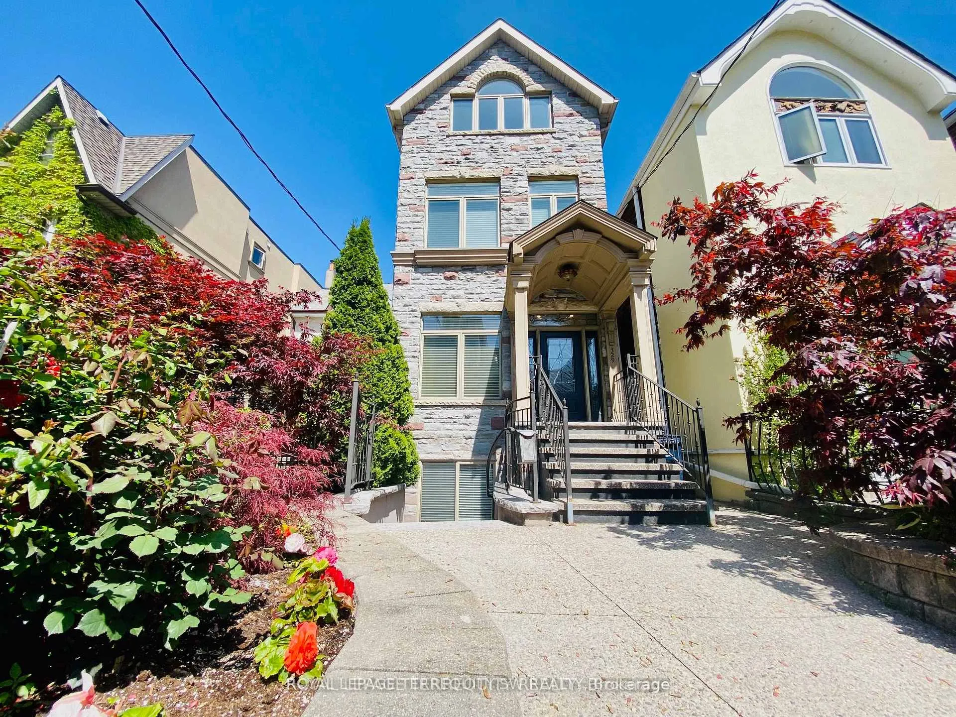 Photo 1 of 329 Lippincott Street, Toronto, University — HOMEH