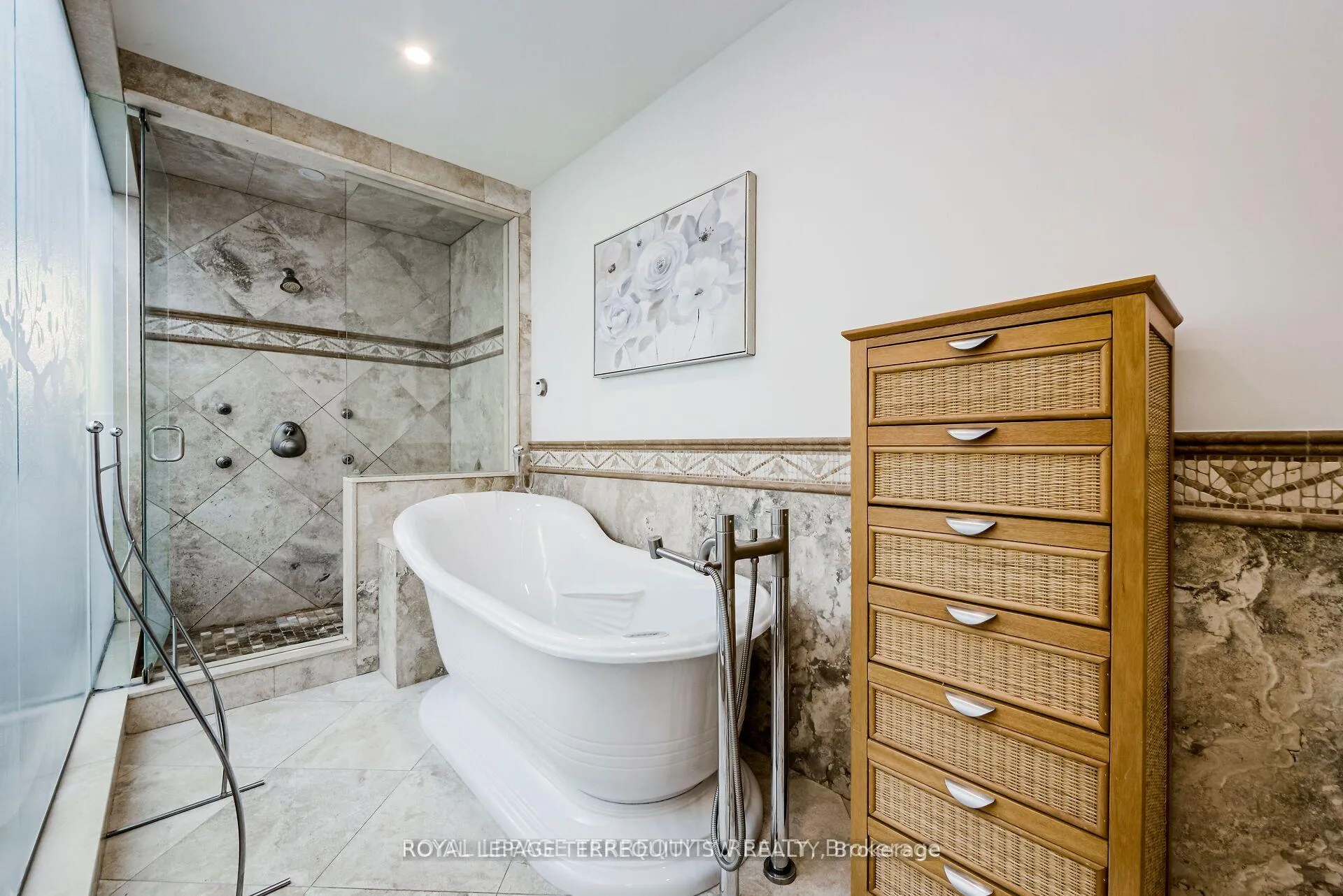 Photo 30 of 329 Lippincott Street, Toronto, University — HOMEH