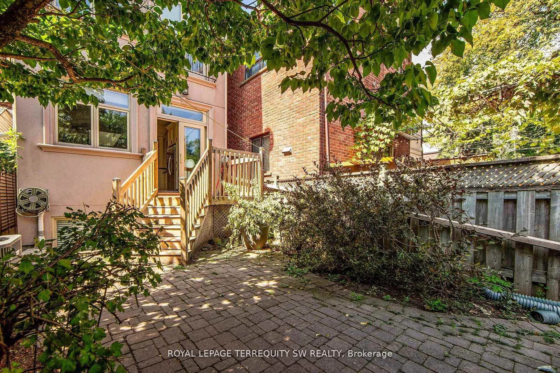 Photo 39 of 329 Lippincott Street, Toronto, University — HOMEH