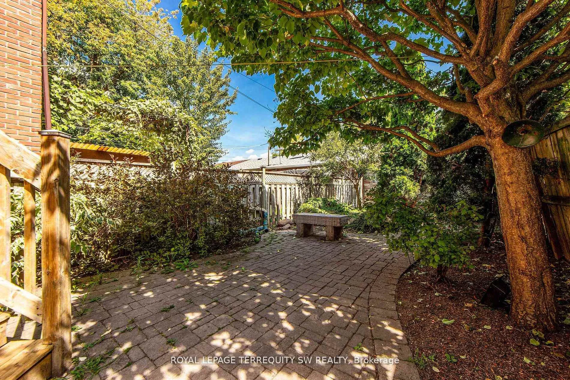 Photo 40 of 329 Lippincott Street, Toronto, University — HOMEH