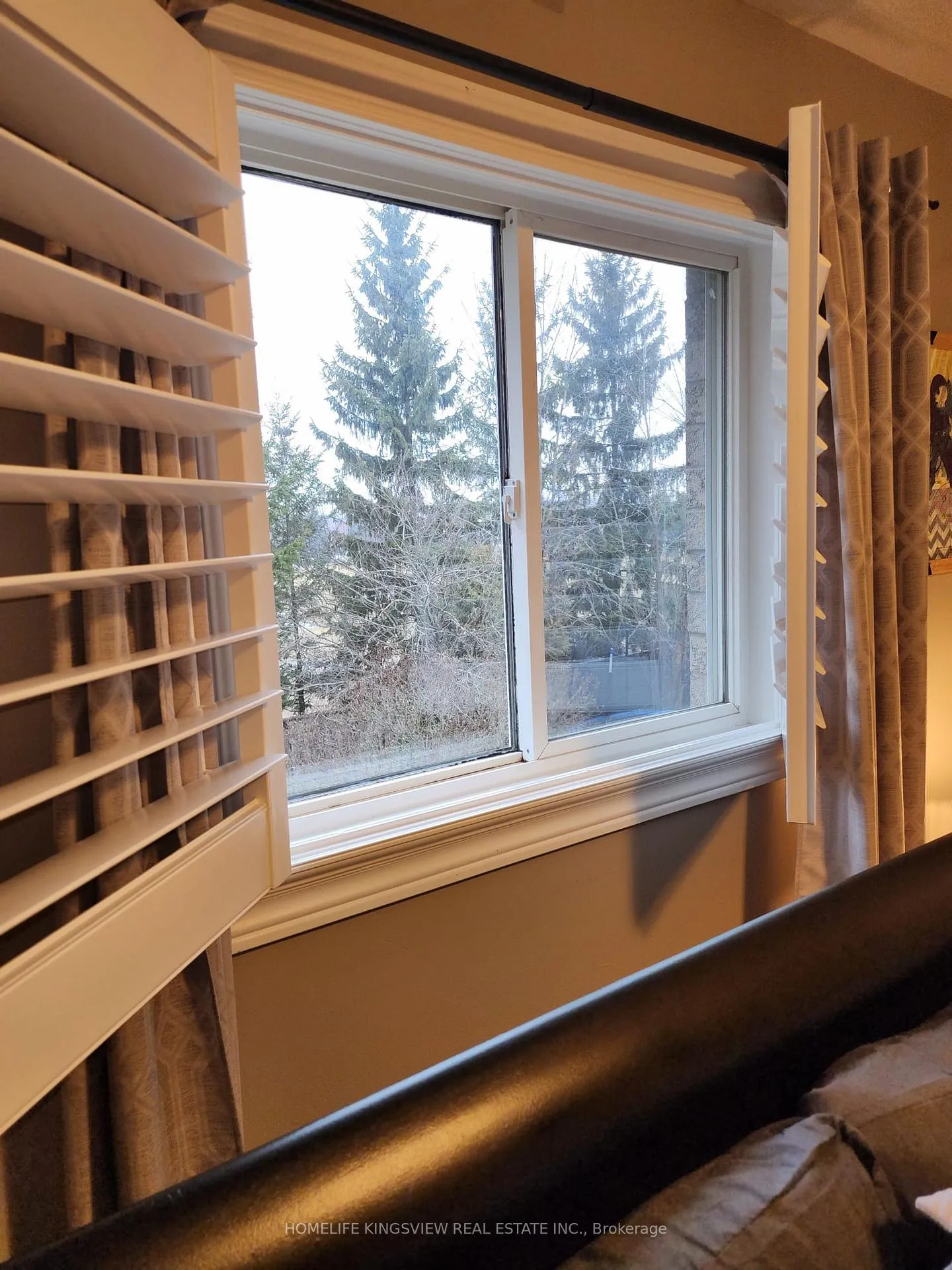 Photo 9 of 192 Sundew Drive, Barrie, Holly — HOMEH