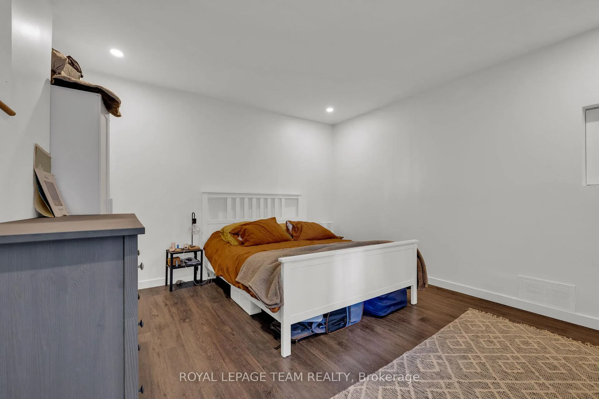 Photo 5 of Unit B, 325 Hinchey Avenue, Ottawa, Hintonburg — HOMEH