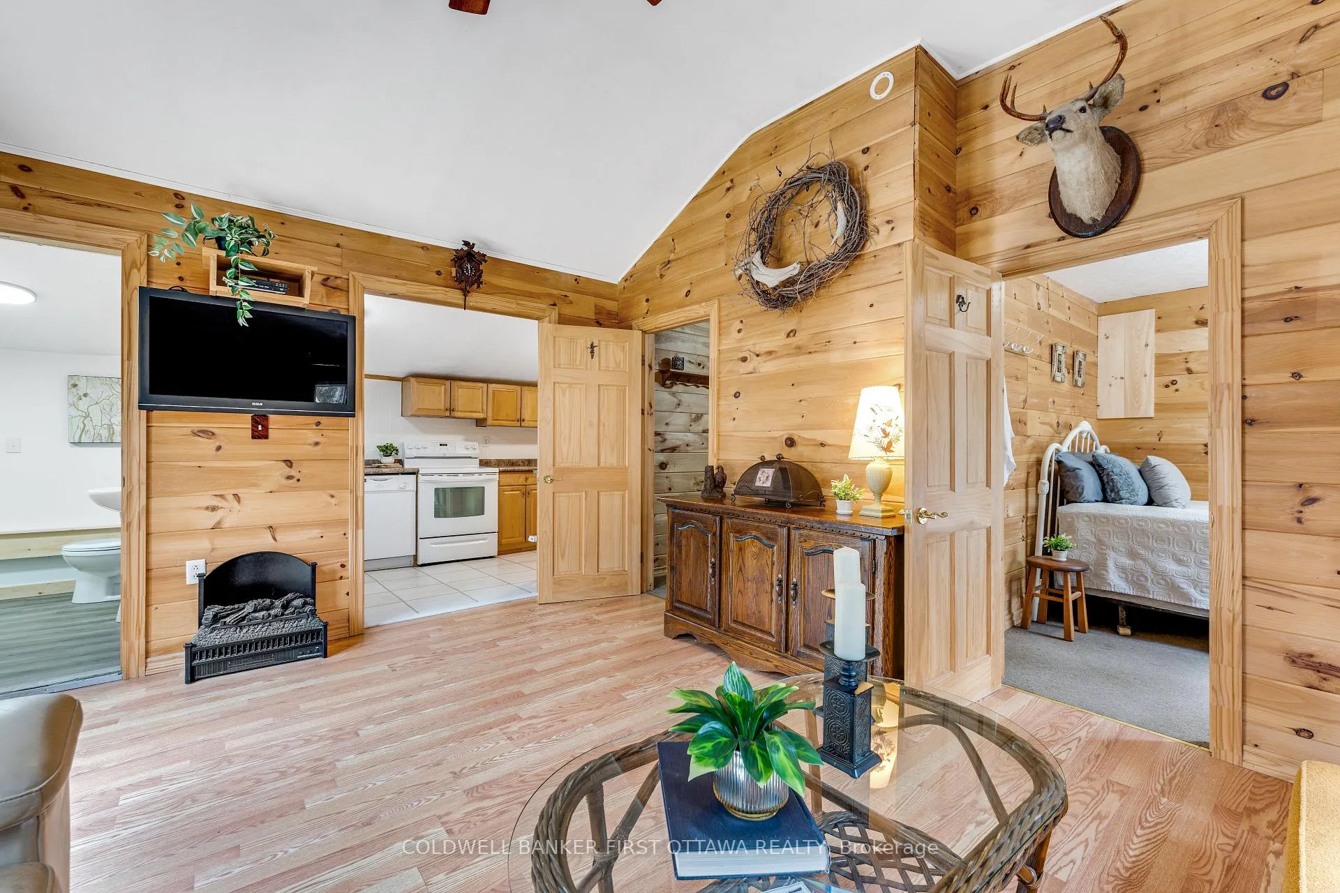 Photo 16 of 1025 Arcol Road, Frontenac, Frontenac North — HOMEH