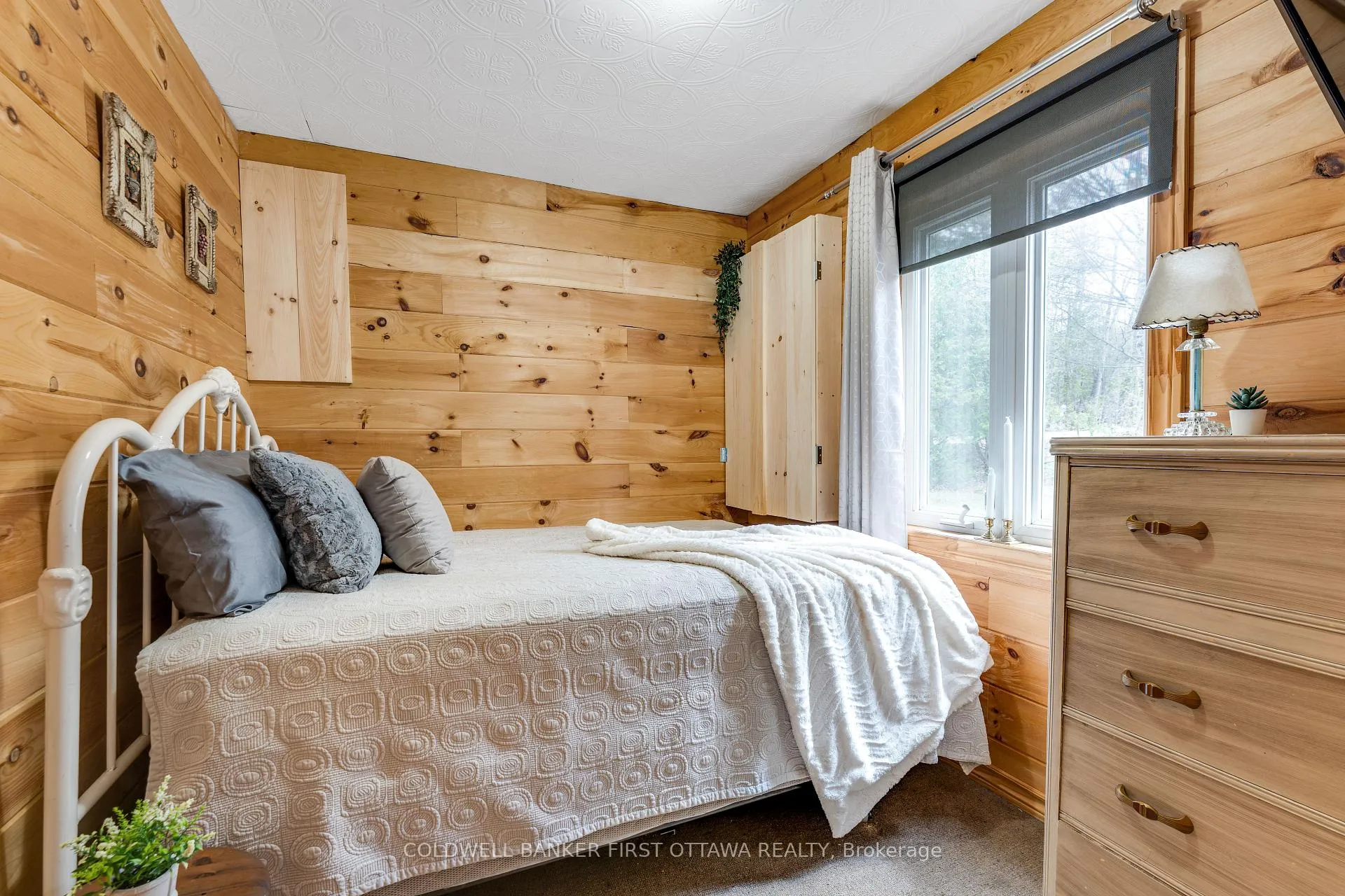 Photo 17 of 1025 Arcol Road, Frontenac, Frontenac North — HOMEH