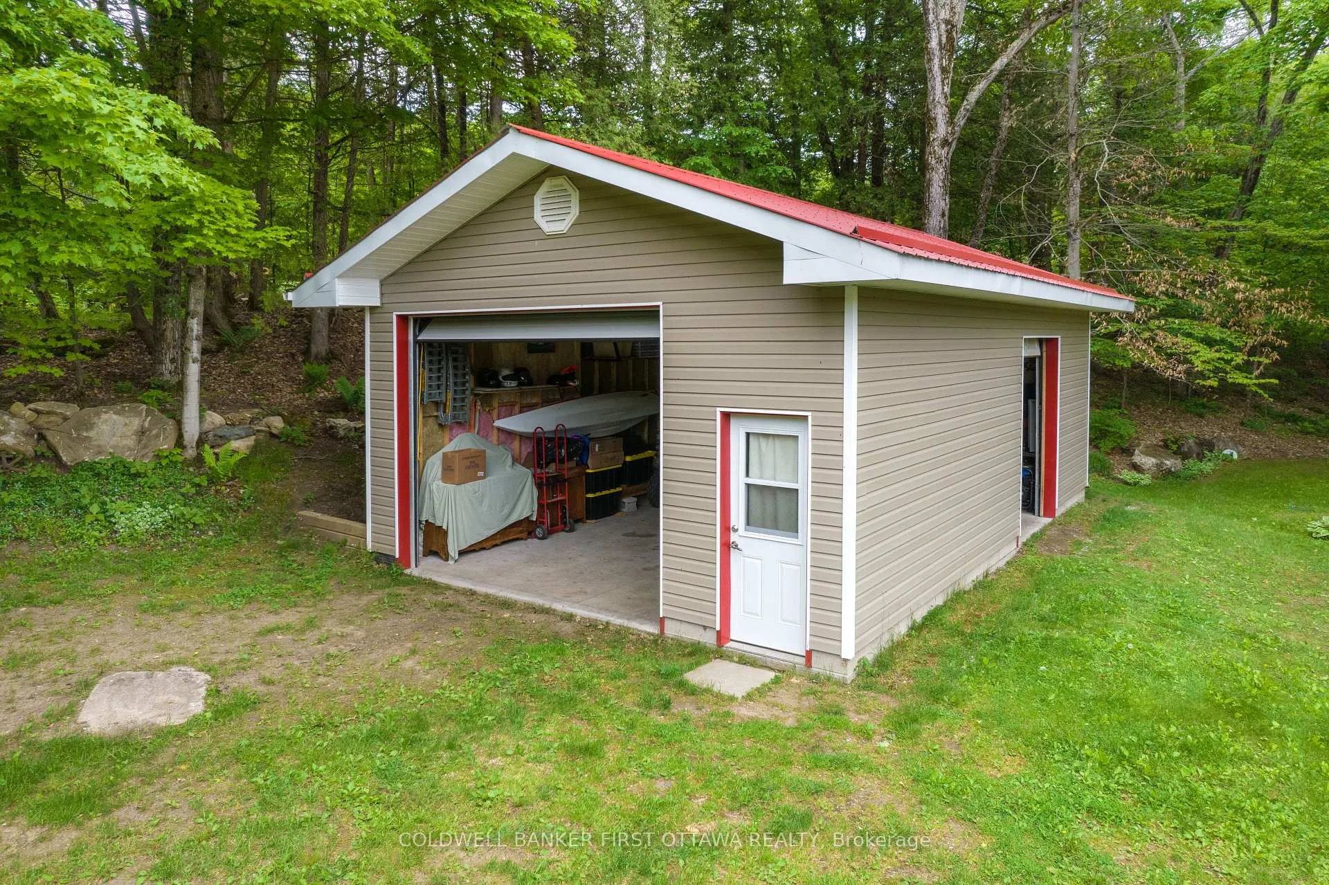 Photo 26 of 1025 Arcol Road, Frontenac, Frontenac North — HOMEH