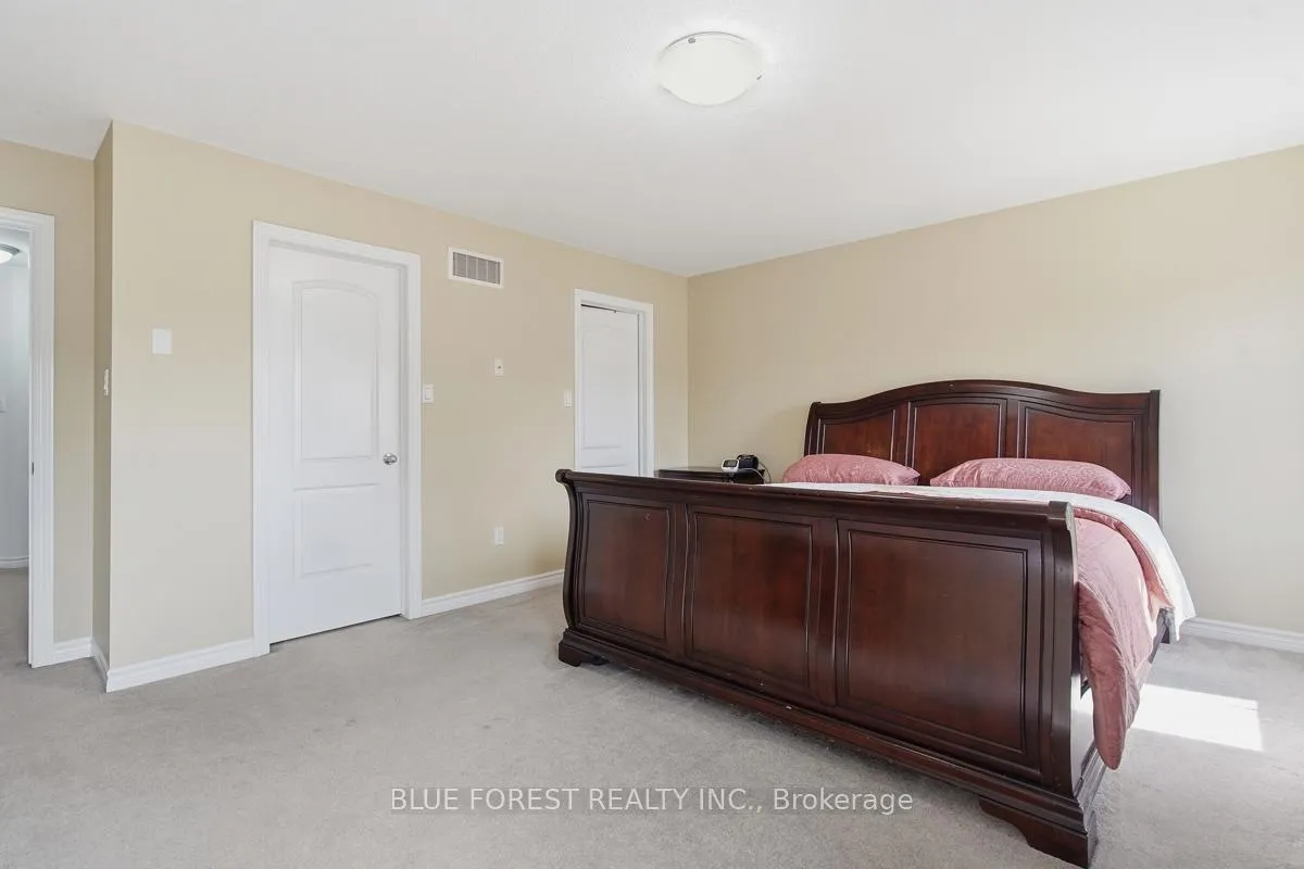 Photo 19 of 1408 Devos Drive, London, North C — HOMEH