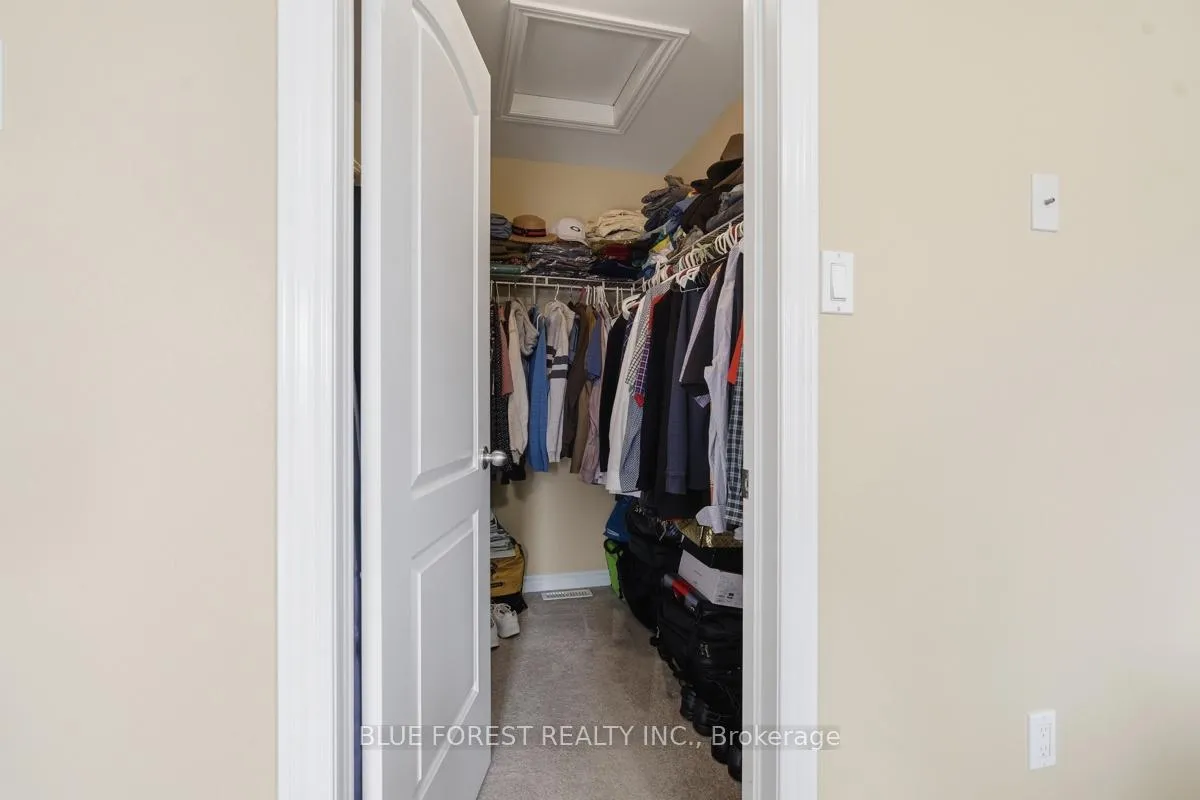 Photo 22 of 1408 Devos Drive, London, North C — HOMEH