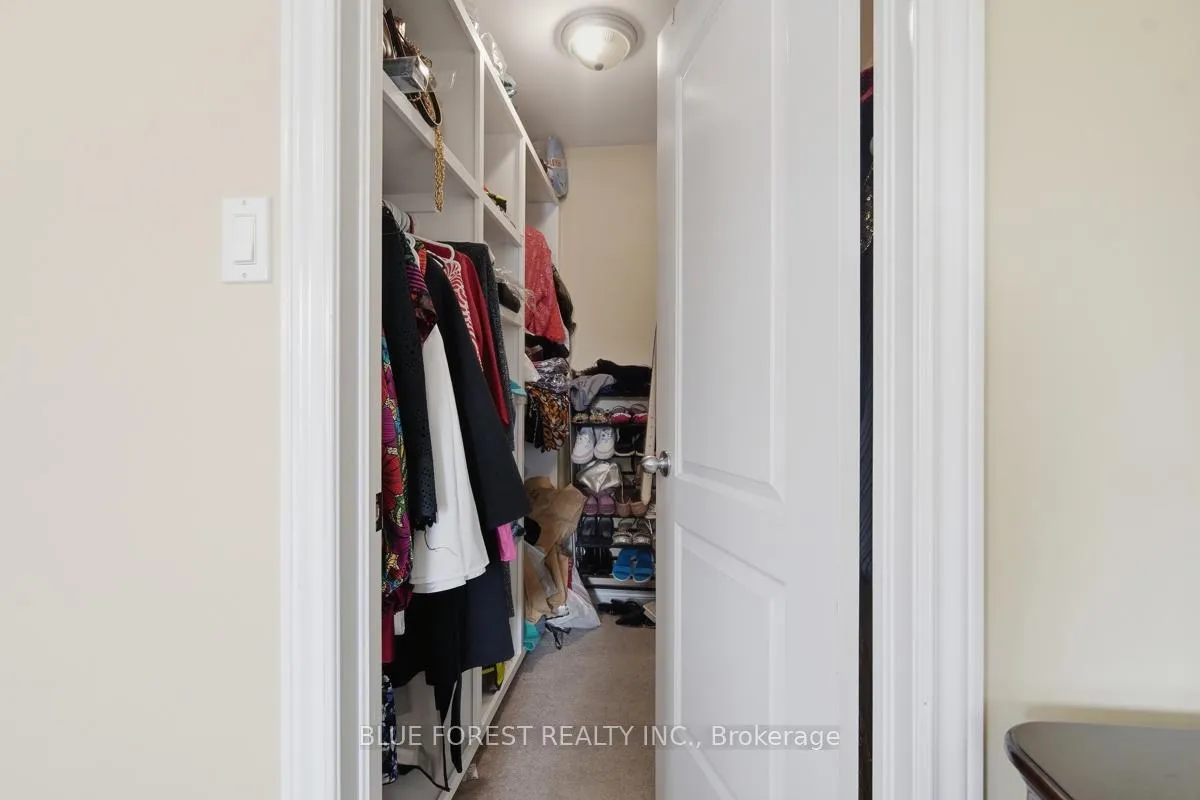 Photo 23 of 1408 Devos Drive, London, North C — HOMEH