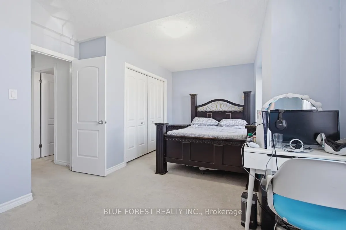 Photo 27 of 1408 Devos Drive, London, North C — HOMEH