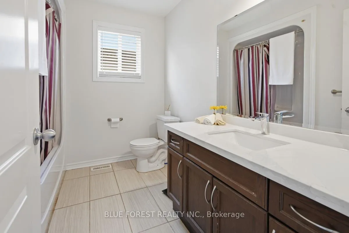 Photo 28 of 1408 Devos Drive, London, North C — HOMEH