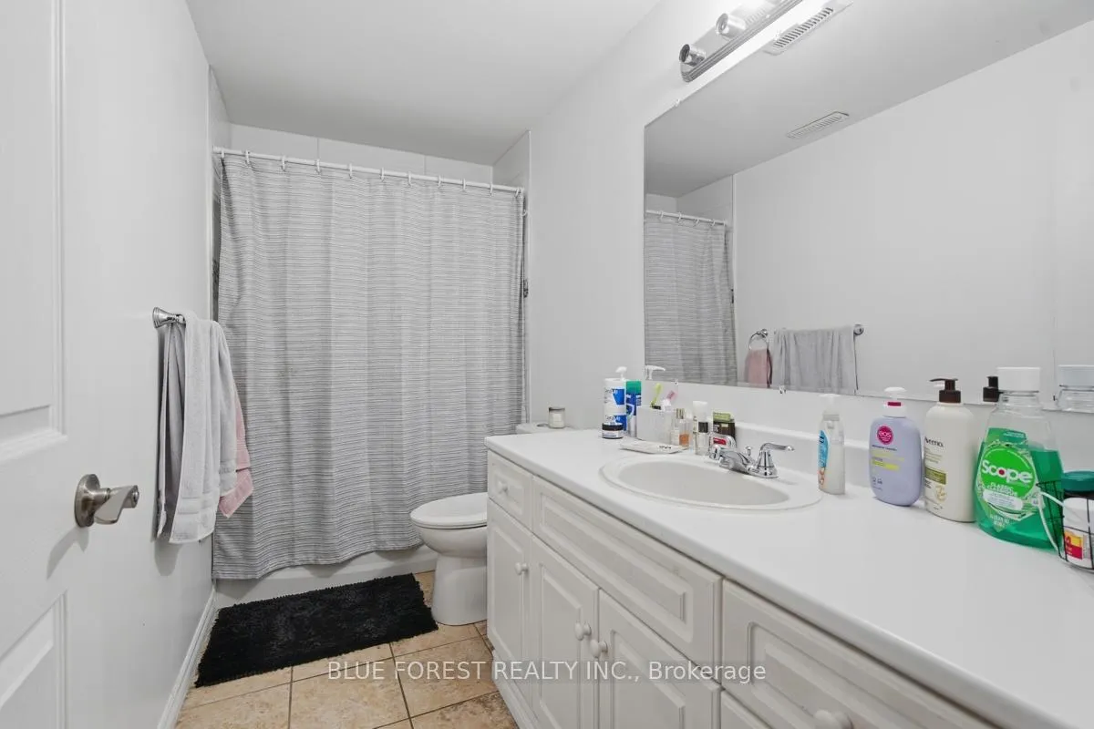 Photo 38 of 1408 Devos Drive, London, North C — HOMEH