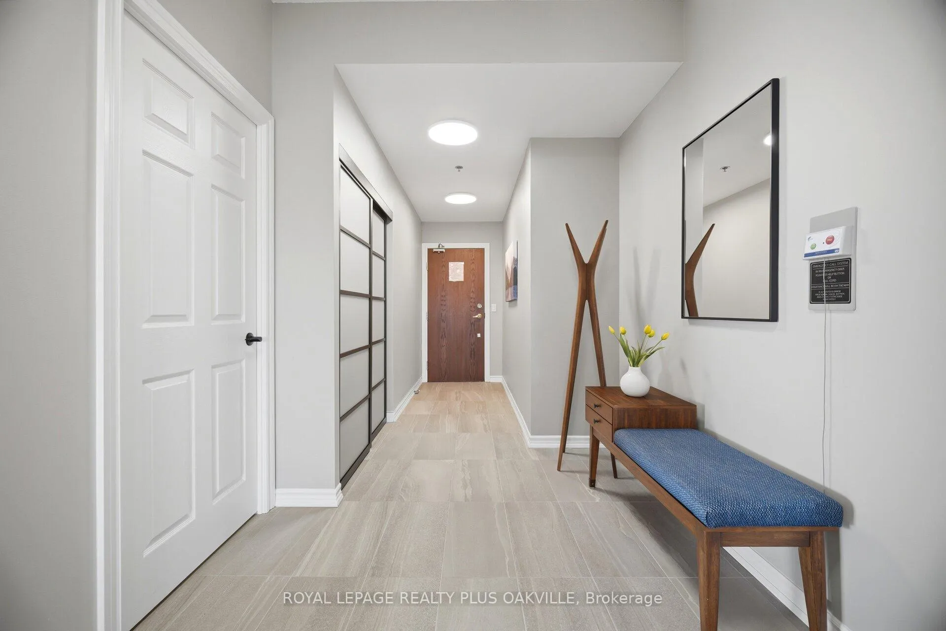 Photo 6 of Unit 1513, 100 Burloak Drive, Burlington, Appleby — HOMEH