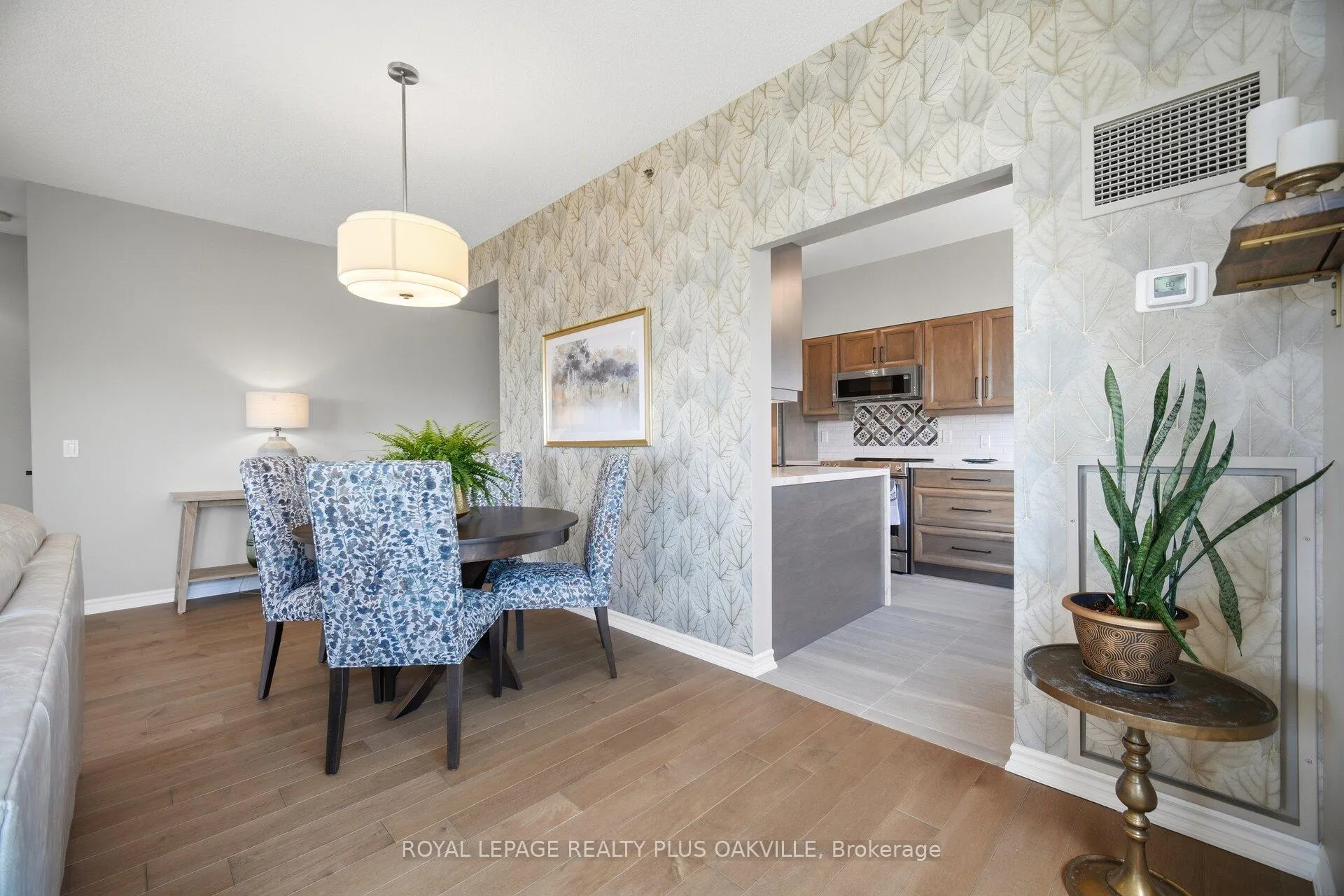 Photo 18 of Unit 1513, 100 Burloak Drive, Burlington, Appleby — HOMEH