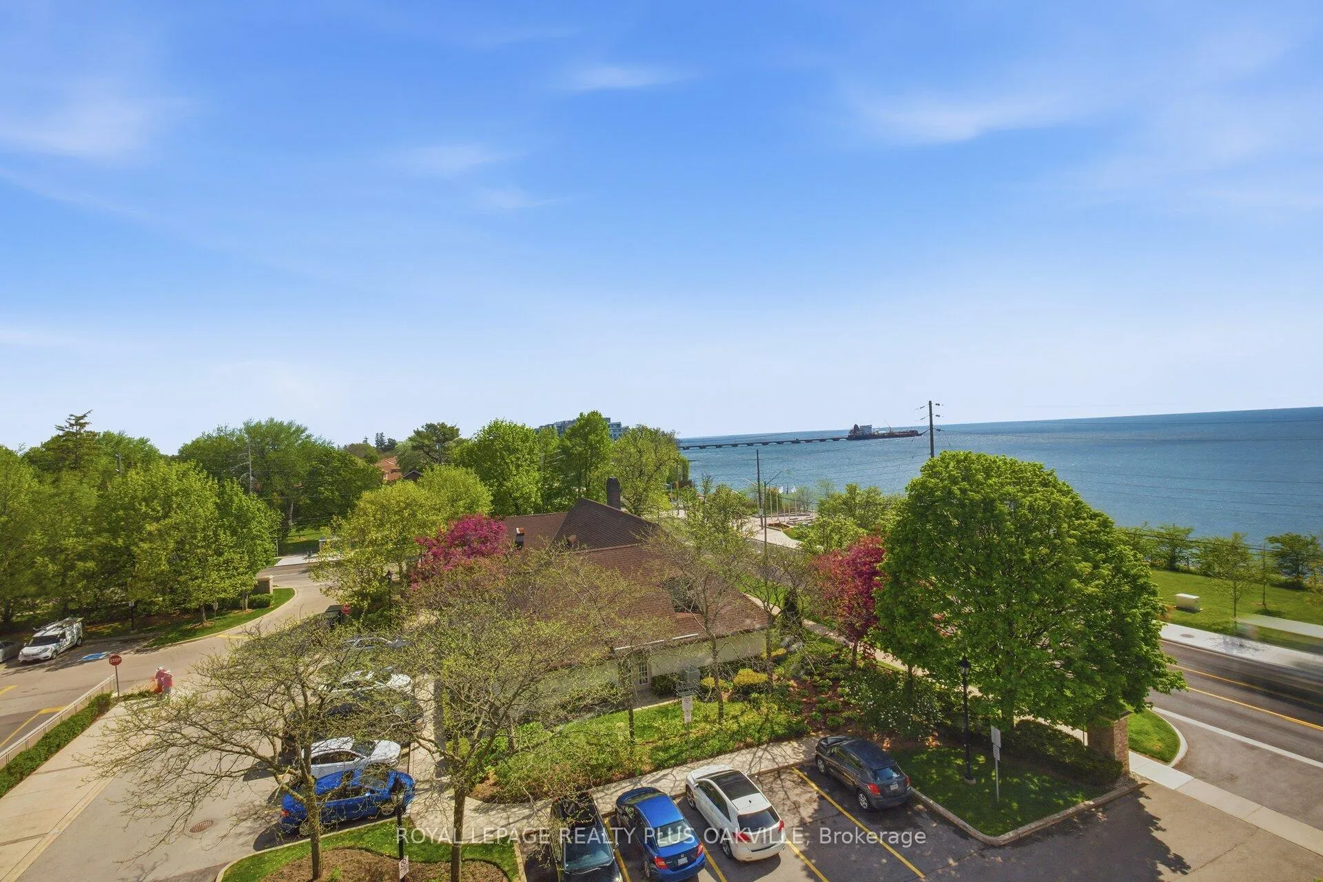 Photo 31 of Unit 1513, 100 Burloak Drive, Burlington, Appleby — HOMEH