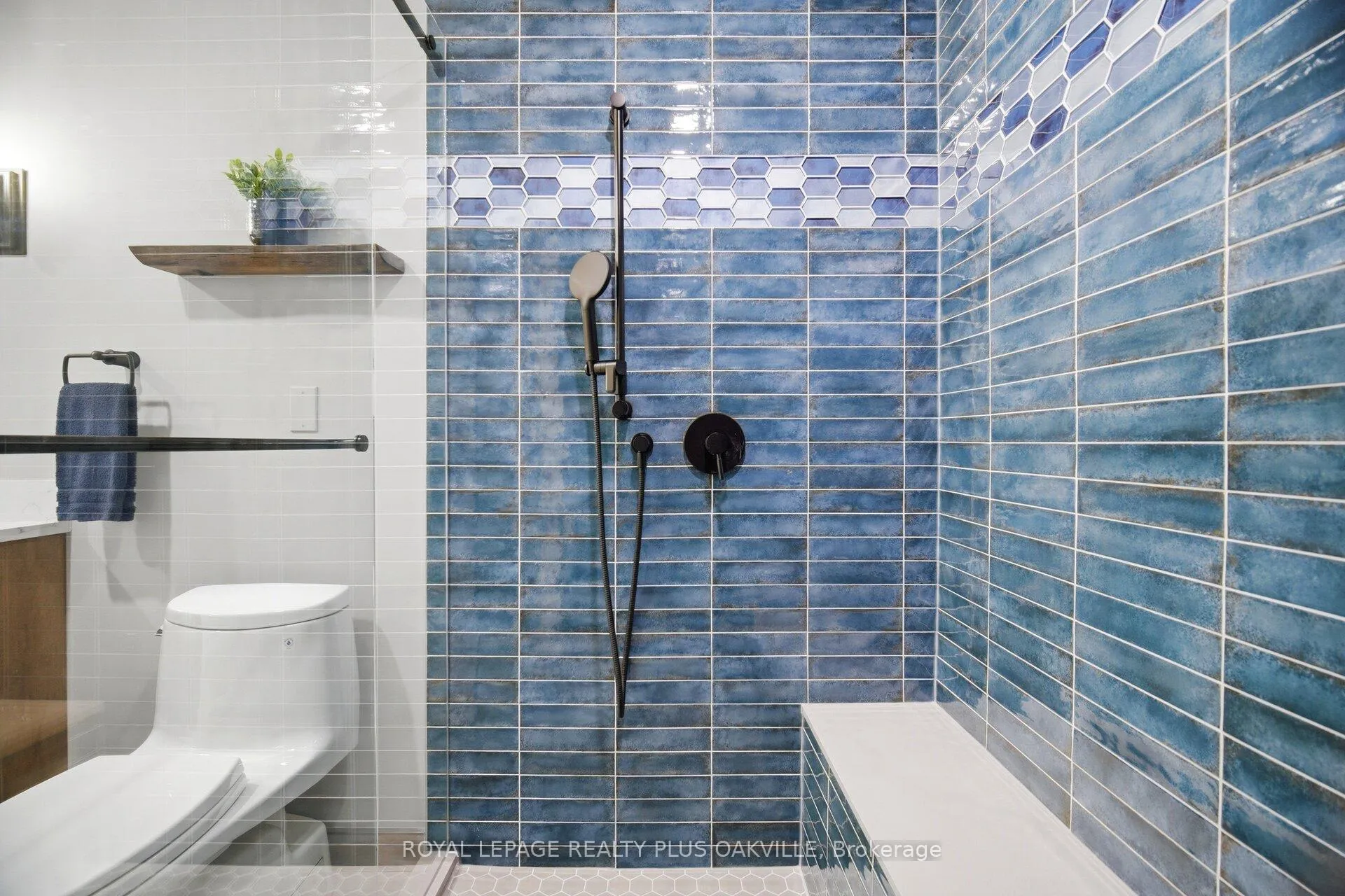 Photo 34 of Unit 1513, 100 Burloak Drive, Burlington, Appleby — HOMEH