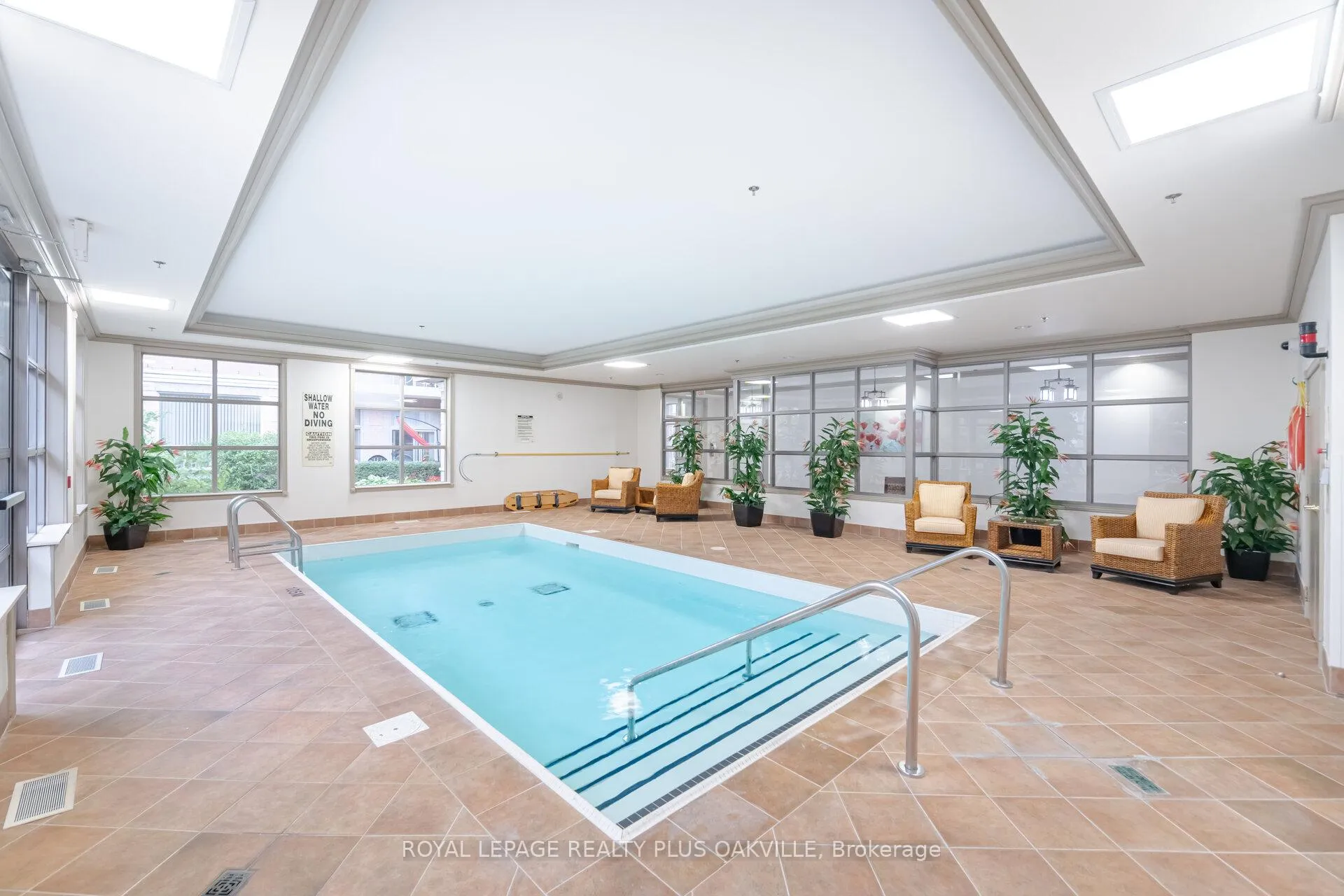Photo 46 of Unit 1513, 100 Burloak Drive, Burlington, Appleby — HOMEH