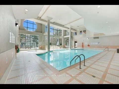 Photo 6 of Unit 905A, 88 Corporate Drive, Scarborough, Woburn — HOMEH