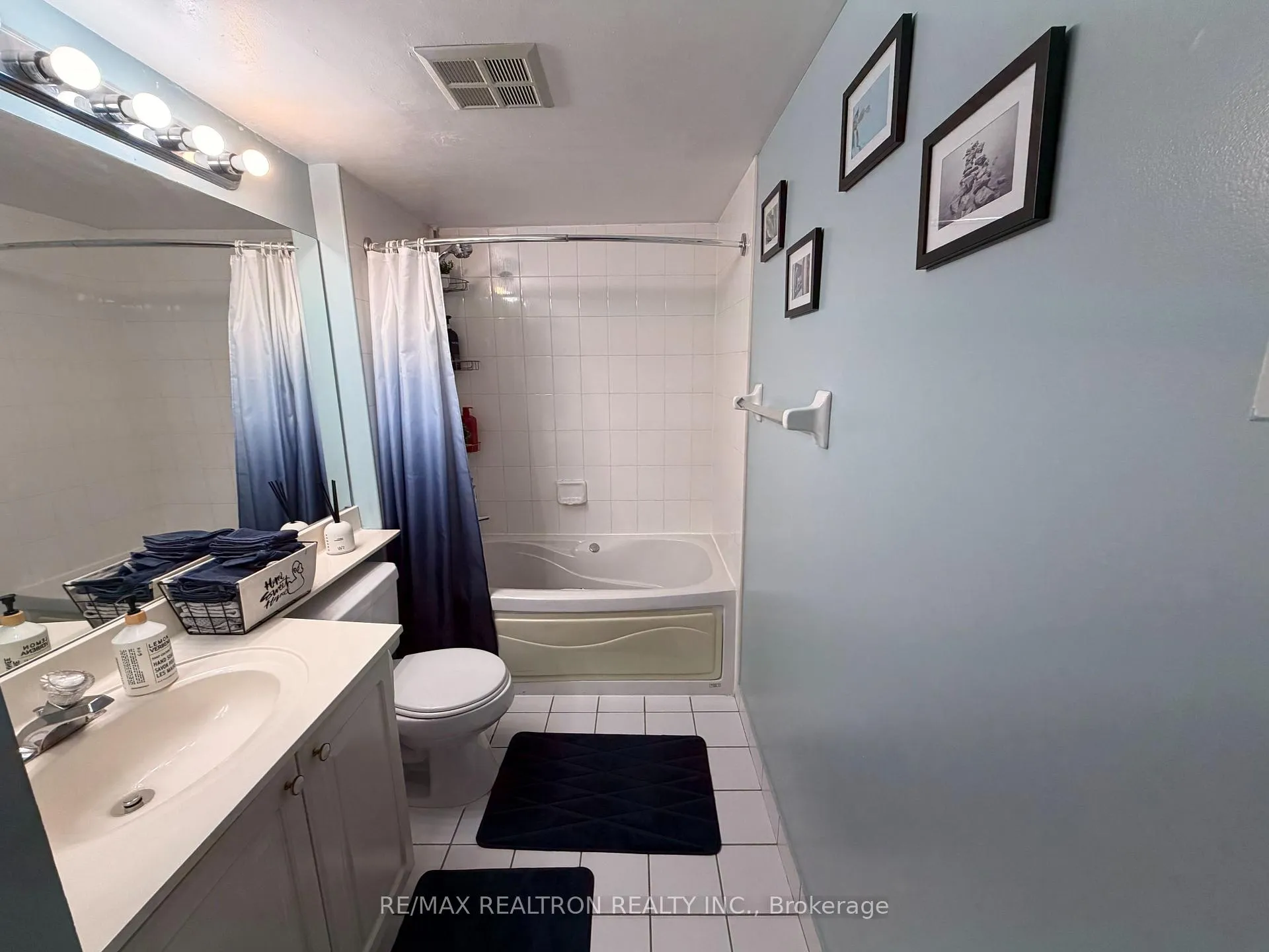 Photo 17 of Unit 905A, 88 Corporate Drive, Scarborough, Woburn — HOMEH