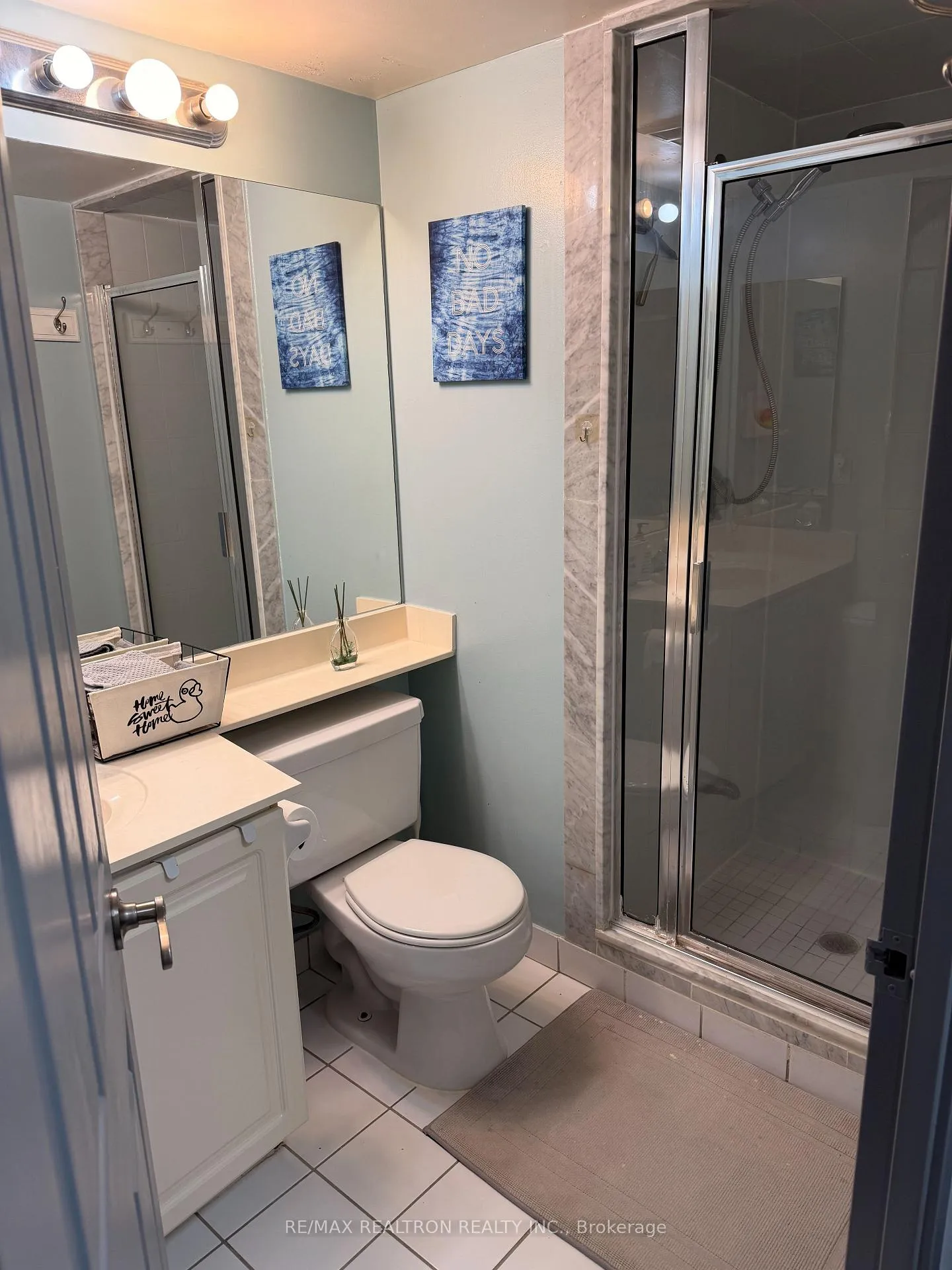 Photo 18 of Unit 905A, 88 Corporate Drive, Scarborough, Woburn — HOMEH