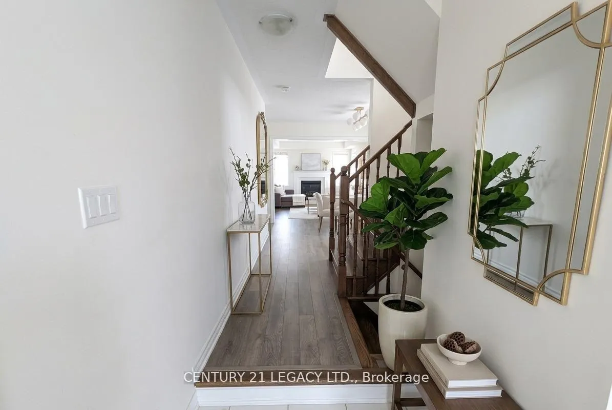 Photo 2 of Unit 8, 455 Guelph Avenue, Cambridge, Silver Heights — HOMEH