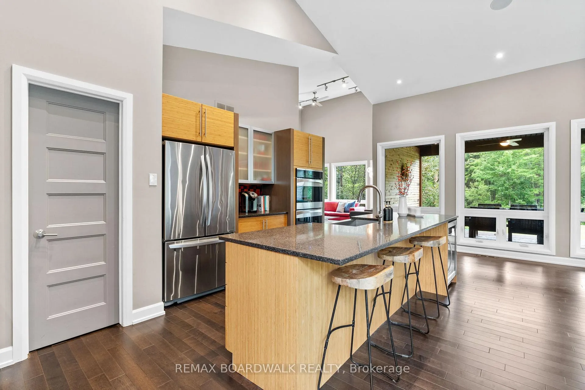 Photo 11 of 108 Edith Margaret Place, Ottawa, Huntley Ward (North East) — HOMEH