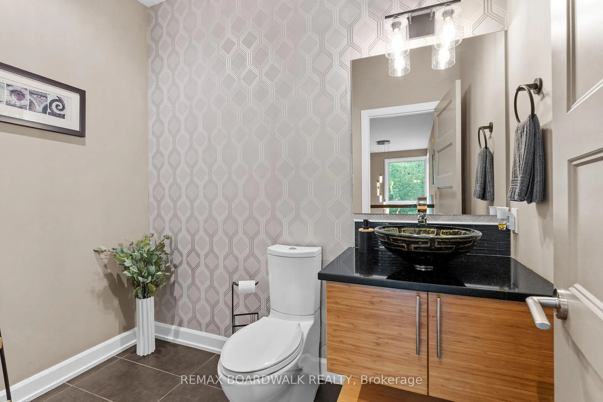 Photo 18 of 108 Edith Margaret Place, Ottawa, Huntley Ward (North East) — HOMEH