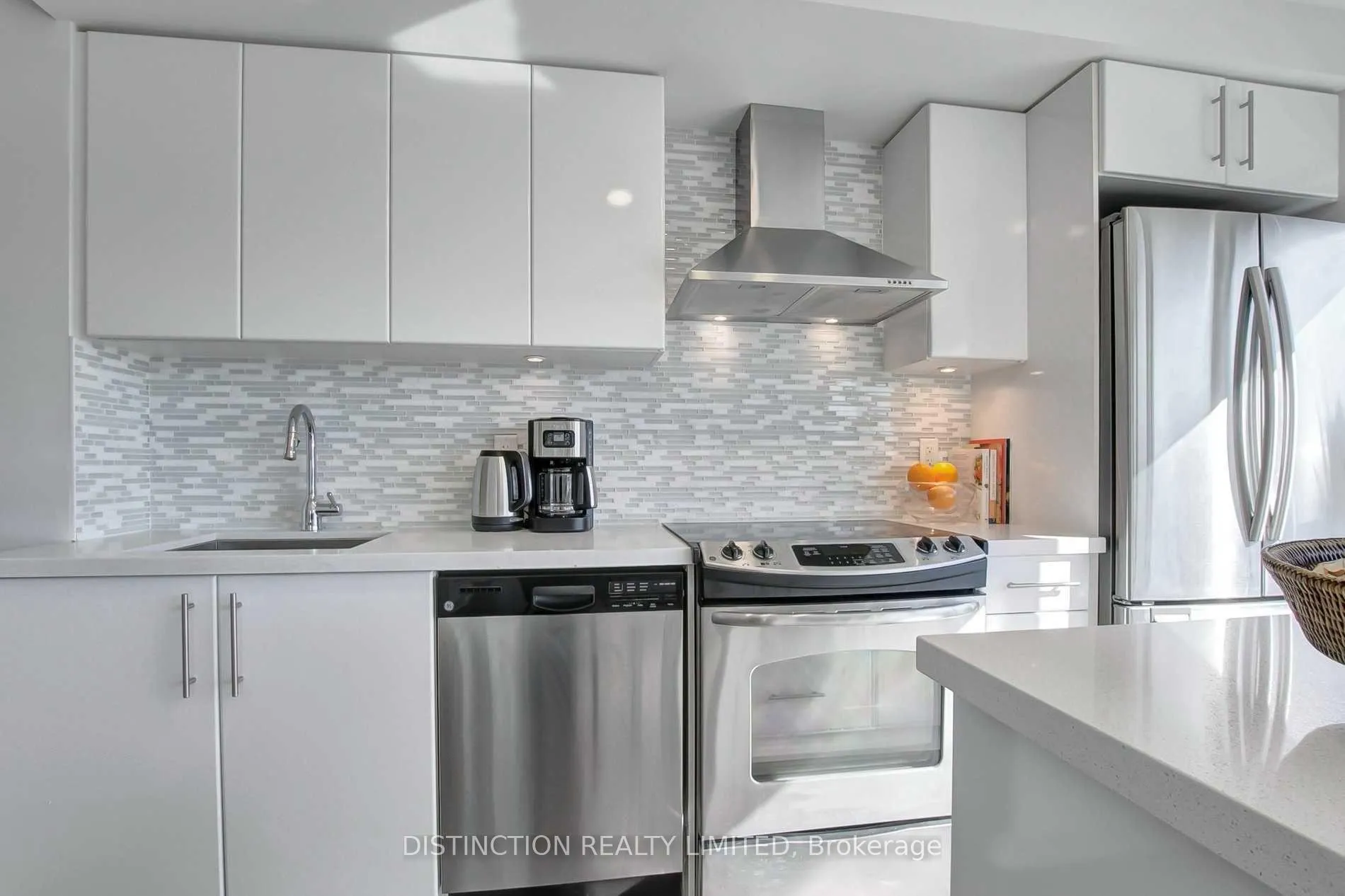 Photo 1 of Unit 414, 58 Orchard View Boulevard, Toronto, Yonge-Eglinton — HOMEH