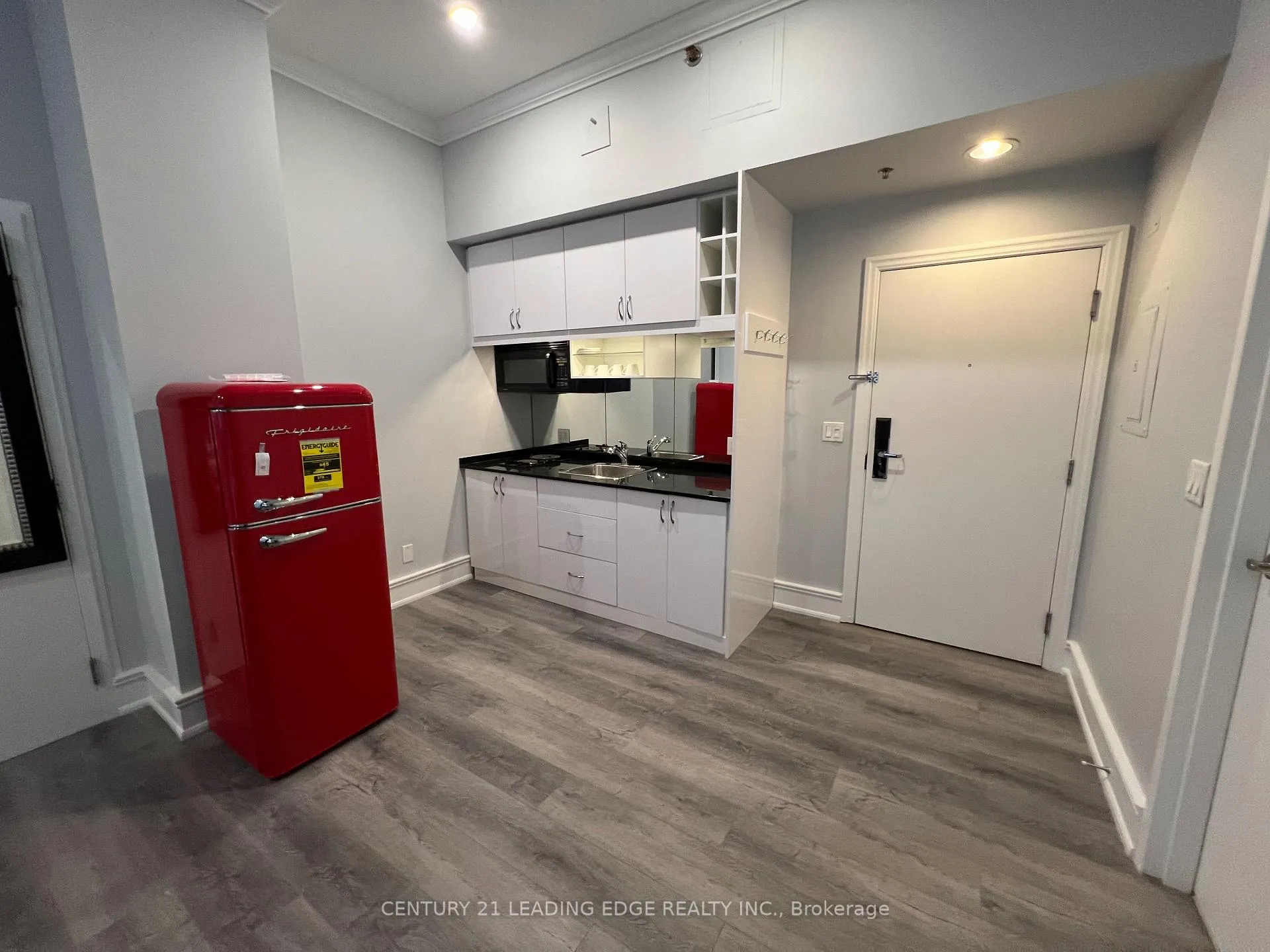 Photo 3 of Unit 1013, 1 King Street W, Toronto, Bay Street Corridor — HOMEH