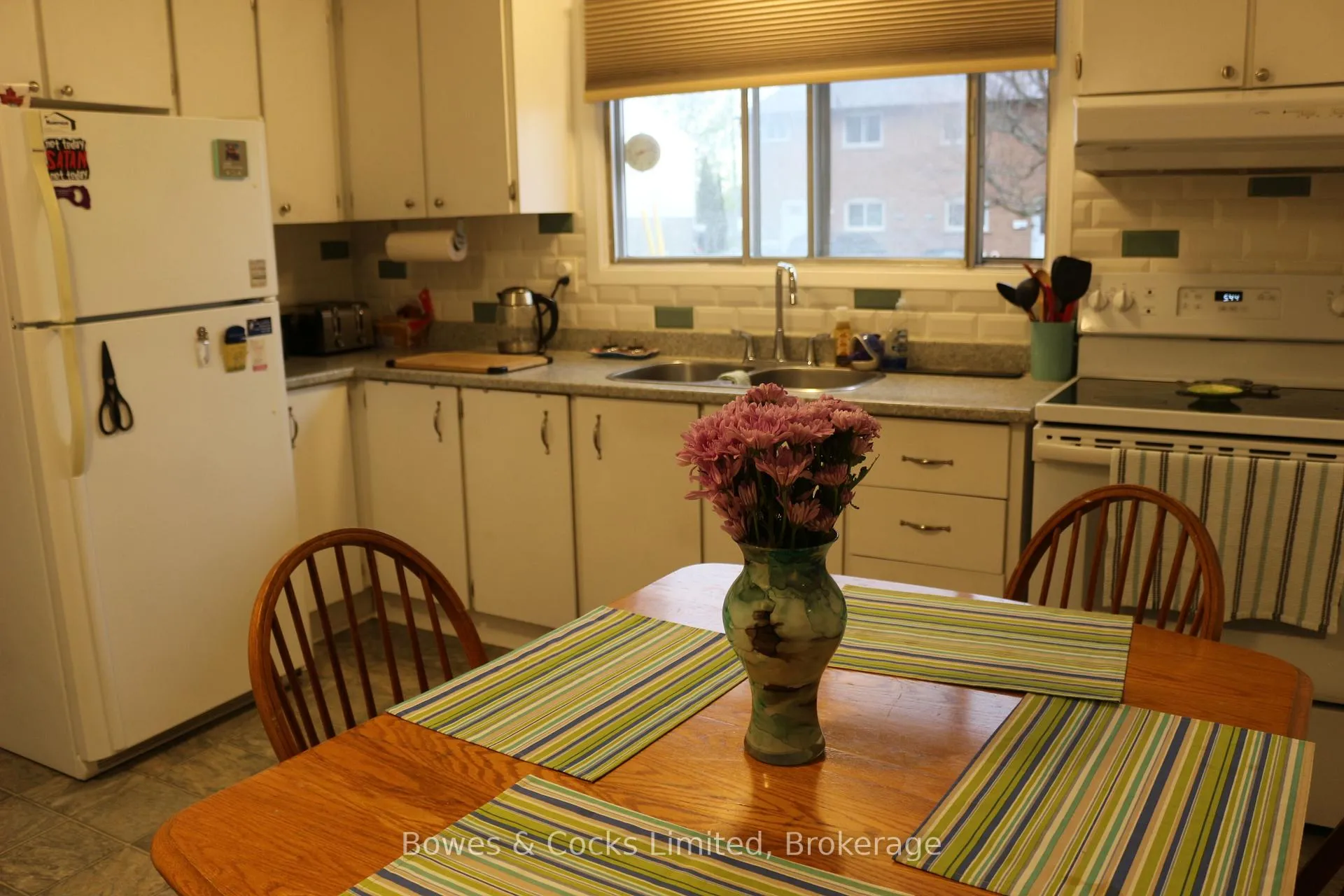 Photo 9 of 968 Oakview Avenue, Kingston, South of Taylor-Kidd Blvd — HOMEH